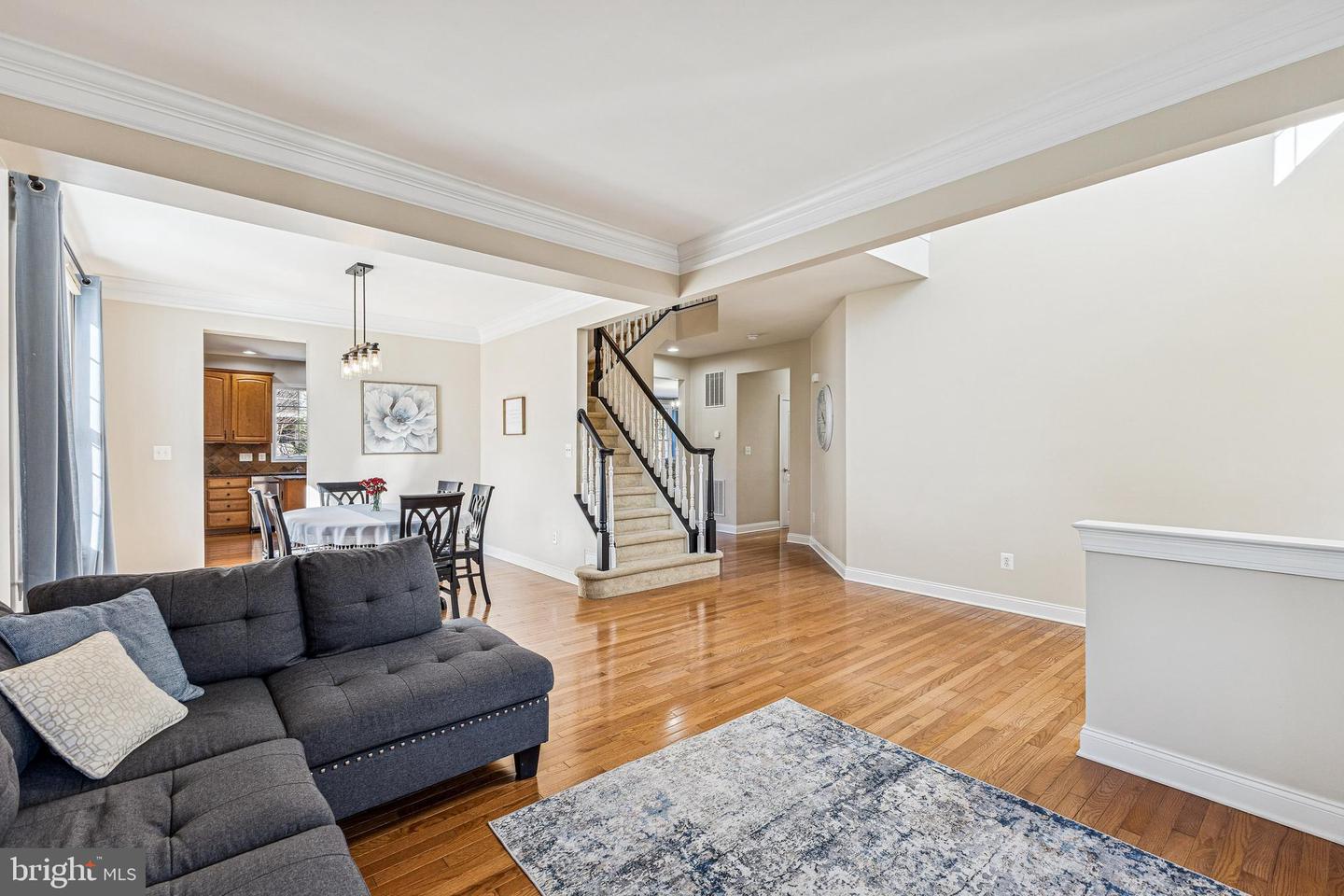 5793 WATERLOO BRIDGE CIR, HAYMARKET, Virginia 20169, 4 Bedrooms Bedrooms, ,3 BathroomsBathrooms,Residential,For sale,5793 WATERLOO BRIDGE CIR,VAPW2112282 MLS # VAPW2112282