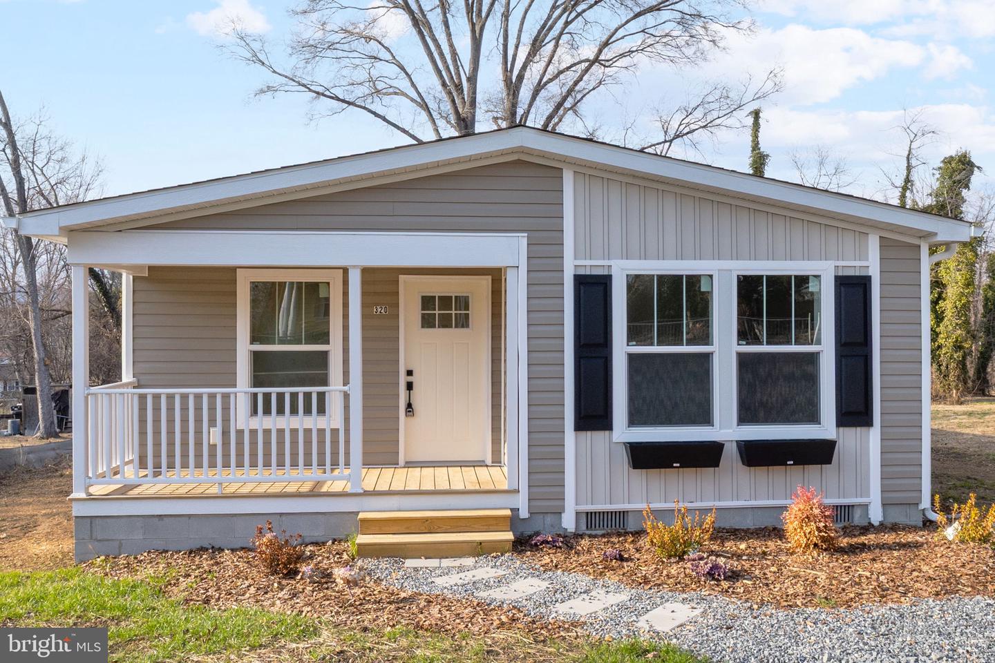 320 EAST ST, GORDONSVILLE, Virginia 22942, 3 Bedrooms Bedrooms, ,2 BathroomsBathrooms,Residential,For sale,320 EAST ST,VAOR2013288 MLS # VAOR2013288