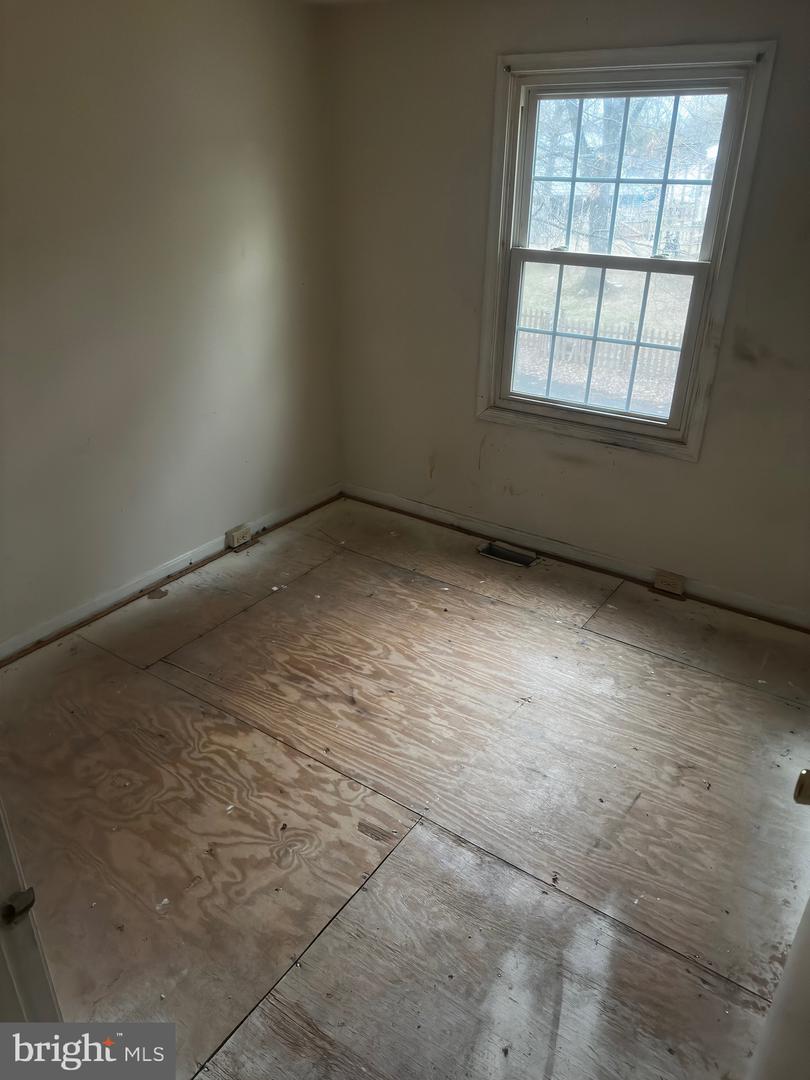 12637 ETRUSCAN DR, HERNDON, Virginia 20171, 3 Bedrooms Bedrooms, ,3 BathroomsBathrooms,Residential,For sale,12637 ETRUSCAN DR,VAFX2290464 MLS # VAFX2290464