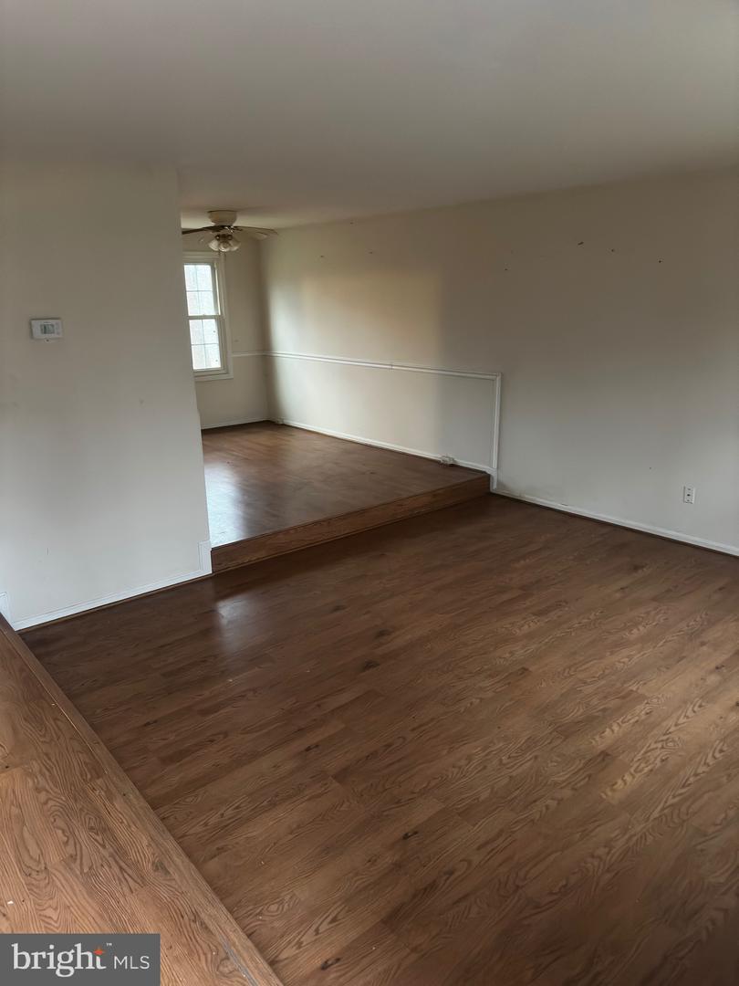 12637 ETRUSCAN DR, HERNDON, Virginia 20171, 3 Bedrooms Bedrooms, ,3 BathroomsBathrooms,Residential,For sale,12637 ETRUSCAN DR,VAFX2290464 MLS # VAFX2290464