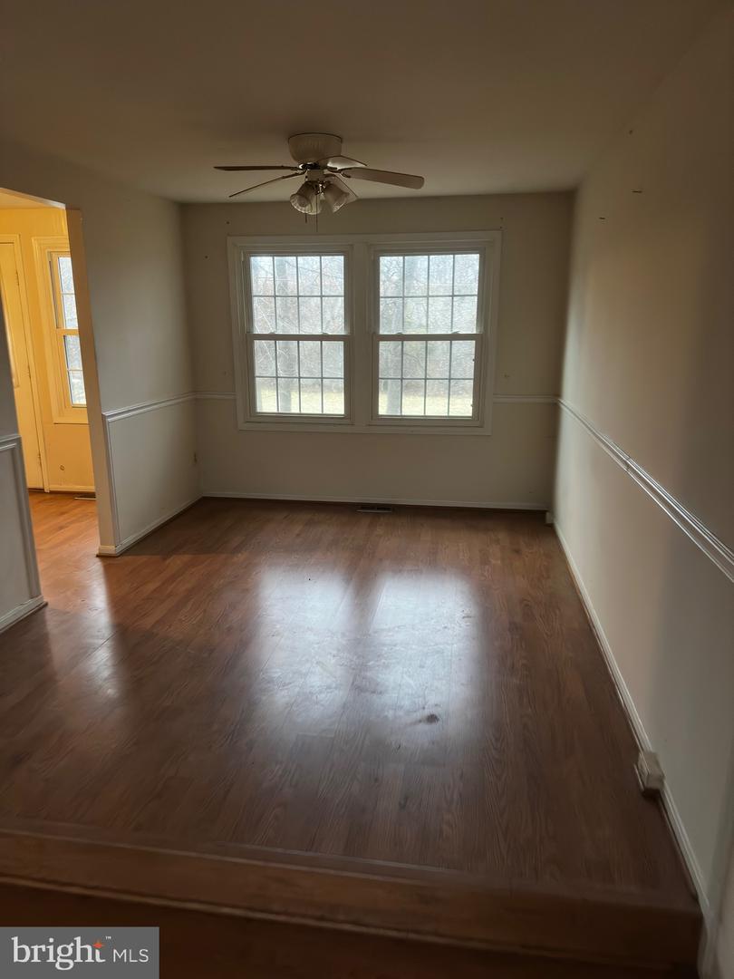 12637 ETRUSCAN DR, HERNDON, Virginia 20171, 3 Bedrooms Bedrooms, ,3 BathroomsBathrooms,Residential,For sale,12637 ETRUSCAN DR,VAFX2290464 MLS # VAFX2290464