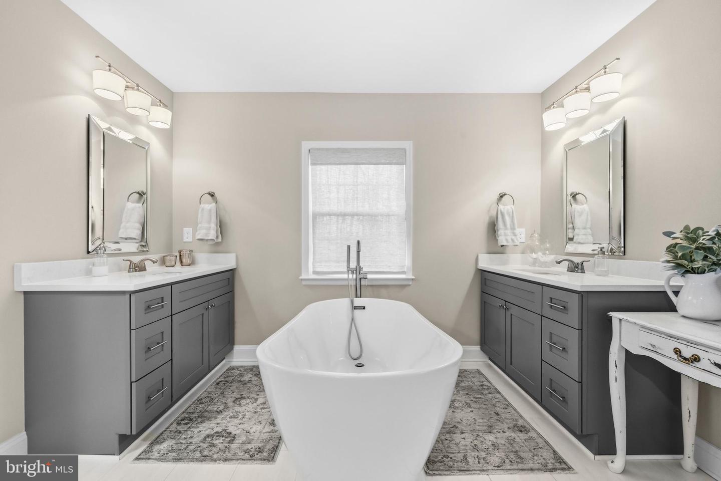 11764 BOWERY LN, CATLETT, Virginia 20119, 5 Bedrooms Bedrooms, ,3 BathroomsBathrooms,Residential,For sale,11764 BOWERY LN,VAFQ2020540 MLS # VAFQ2020540