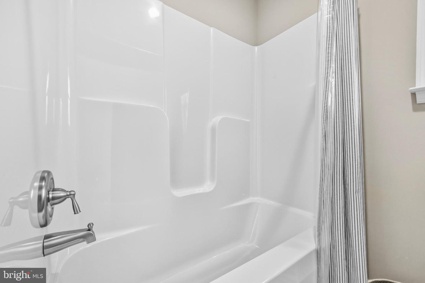 11764 BOWERY LN, CATLETT, Virginia 20119, 5 Bedrooms Bedrooms, ,3 BathroomsBathrooms,Residential,For sale,11764 BOWERY LN,VAFQ2020540 MLS # VAFQ2020540