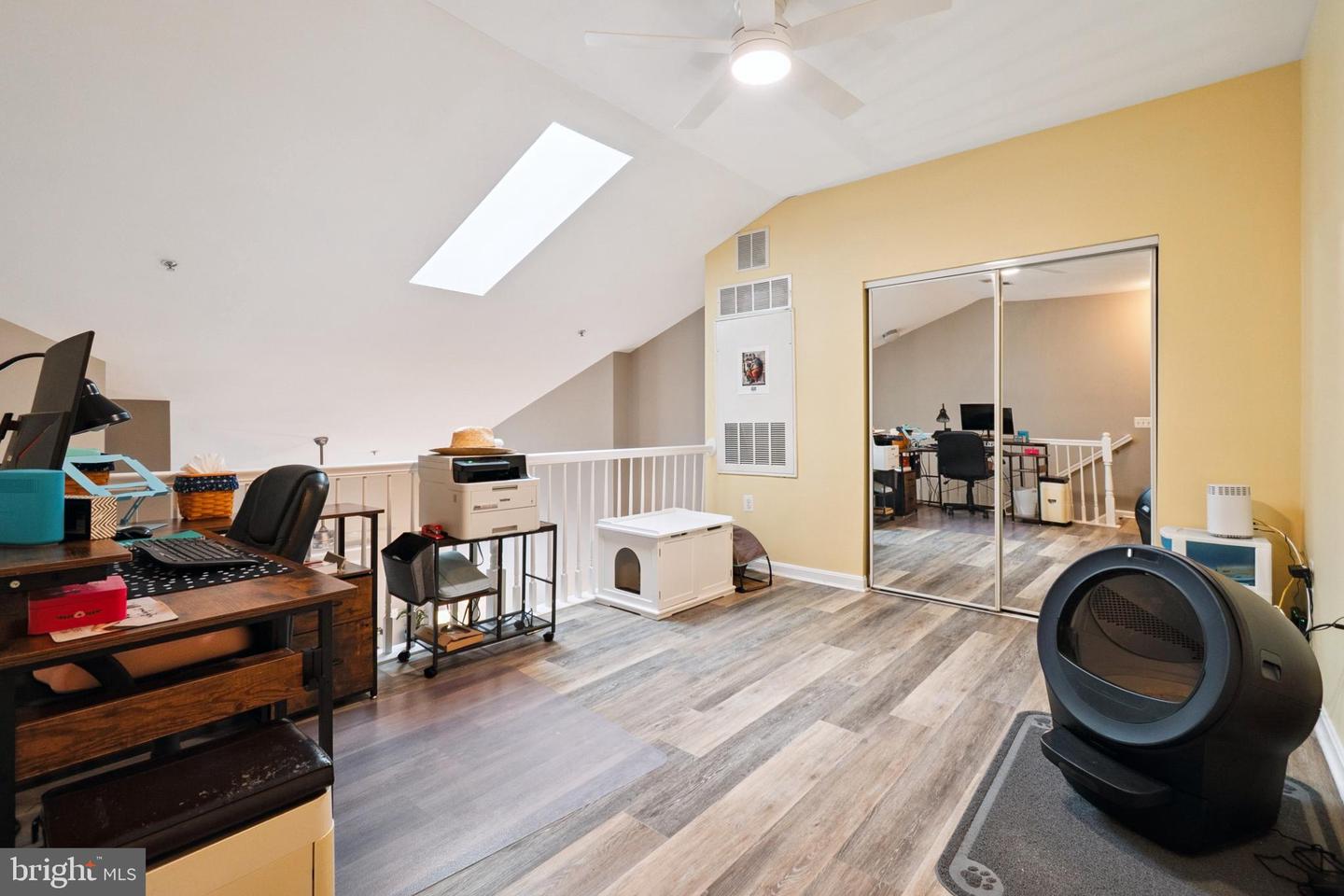 9480 VIRGINIA CENTER BLVD #403, VIENNA, Virginia 22181, 2 Bedrooms Bedrooms, 5 Rooms Rooms,2 BathroomsBathrooms,Residential,For sale,9480 VIRGINIA CENTER BLVD #403,VAFX2290808 MLS # VAFX2290808