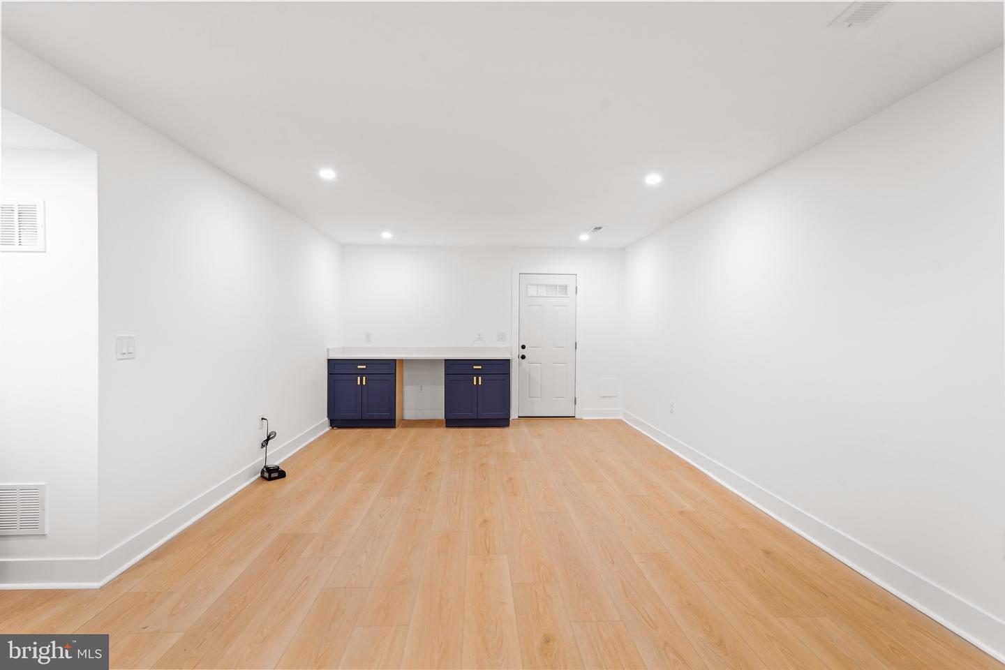 7047 WYNDALE ST NW, WASHINGTON, District Of Columbia 20015, 4 Bedrooms Bedrooms, ,3 BathroomsBathrooms,Residential,For sale,7047 WYNDALE ST NW,DCDC2245978 MLS # DCDC2245978