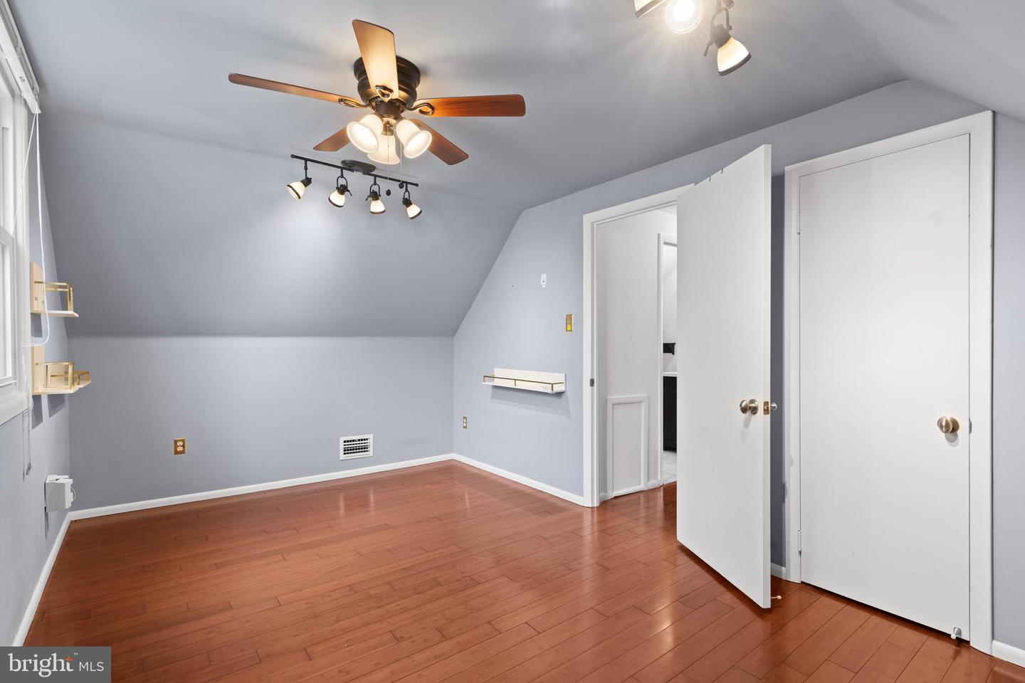 13124 PAVILION LN, FAIRFAX, Virginia 22033, 3 Bedrooms Bedrooms, ,2 BathroomsBathrooms,Residential,For sale,13124 PAVILION LN,VAFX2290932 MLS # VAFX2290932 13124 PAVILION LN, FAIRFAX, Virginia 22033, 3 Bedrooms Bedrooms, ,2 BathroomsBathrooms,Residential,For sale,13124 PAVILION LN,VAFX2290932 MLS # VAFX2290932