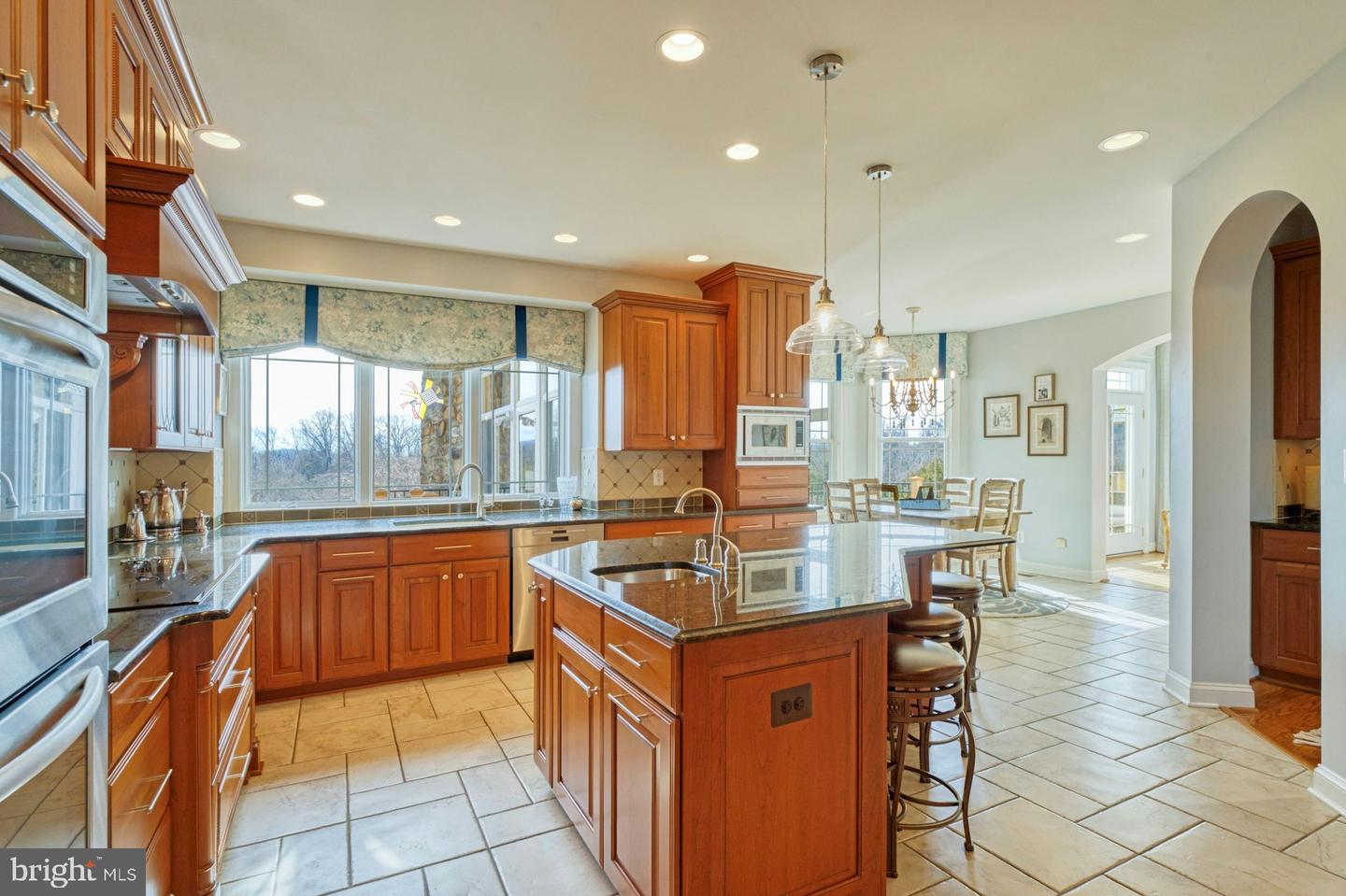 12060 CATOCTIN FARM LN, LOVETTSVILLE, Virginia 20180, 4 Bedrooms Bedrooms, ,3 BathroomsBathrooms,Residential,For sale,12060 CATOCTIN FARM LN,VALO2115858 MLS # VALO2115858