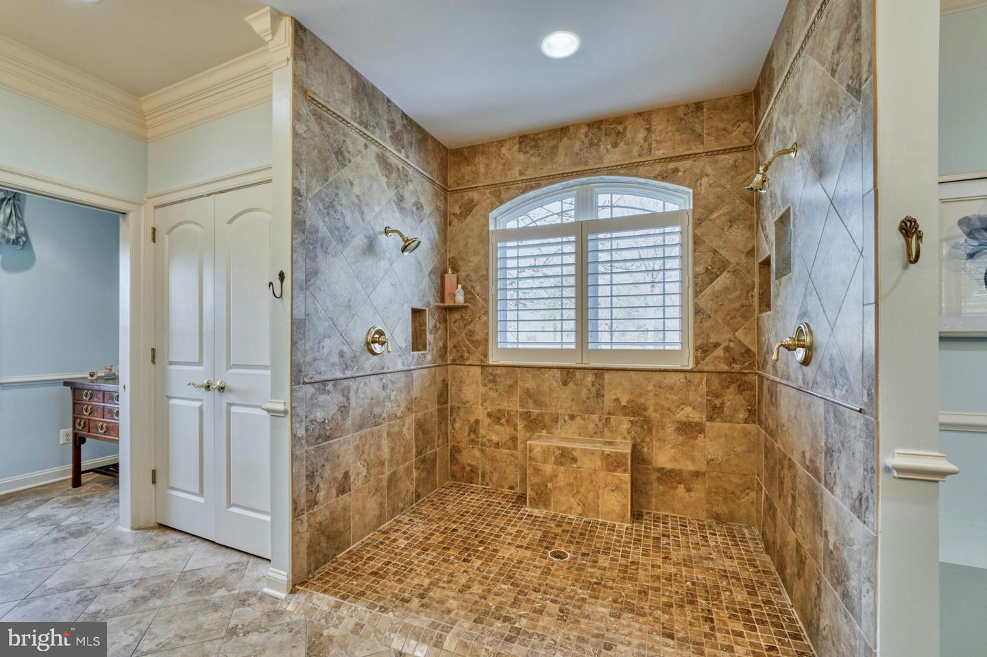 12060 CATOCTIN FARM LN, LOVETTSVILLE, Virginia 20180, 4 Bedrooms Bedrooms, ,3 BathroomsBathrooms,Residential,For sale,12060 CATOCTIN FARM LN,VALO2115858 MLS # VALO2115858