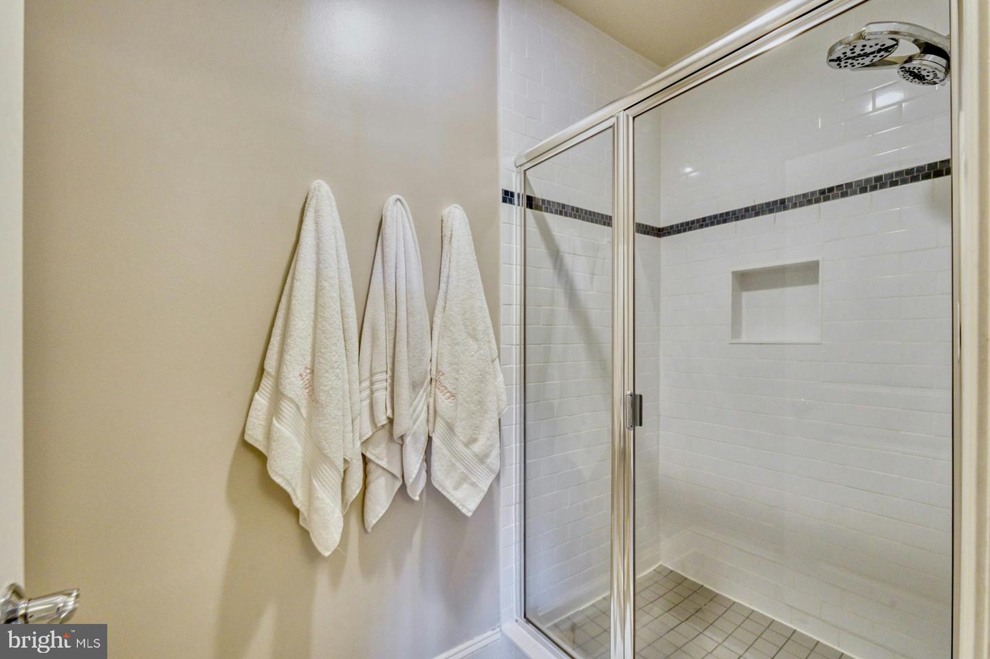 12060 CATOCTIN FARM LN, LOVETTSVILLE, Virginia 20180, 4 Bedrooms Bedrooms, ,3 BathroomsBathrooms,Residential,For sale,12060 CATOCTIN FARM LN,VALO2115858 MLS # VALO2115858