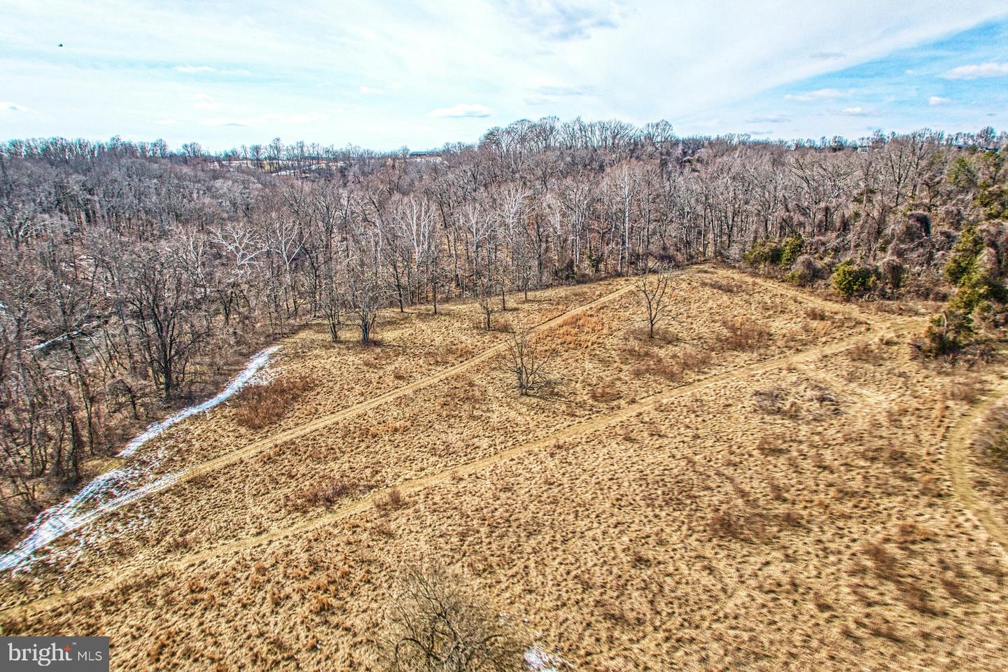 12060 CATOCTIN FARM LN, LOVETTSVILLE, Virginia 20180, 4 Bedrooms Bedrooms, ,3 BathroomsBathrooms,Residential,For sale,12060 CATOCTIN FARM LN,VALO2115858 MLS # VALO2115858