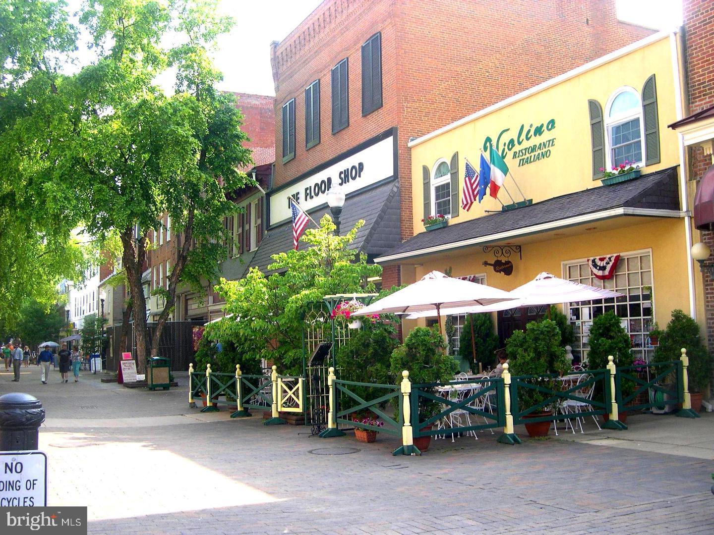 105 AMBERFIELD CT, WINCHESTER, Virginia 22602, 2 Bedrooms Bedrooms, 9 Rooms Rooms,2 BathroomsBathrooms,Residential,For sale,105 AMBERFIELD CT,VAFV2039578 MLS # VAFV2039578 105 AMBERFIELD CT, WINCHESTER, Virginia 22602, 2 Bedrooms Bedrooms, 9 Rooms Rooms,2 BathroomsBathrooms,Residential,For sale,105 AMBERFIELD CT,VAFV2039578 MLS # VAFV2039578