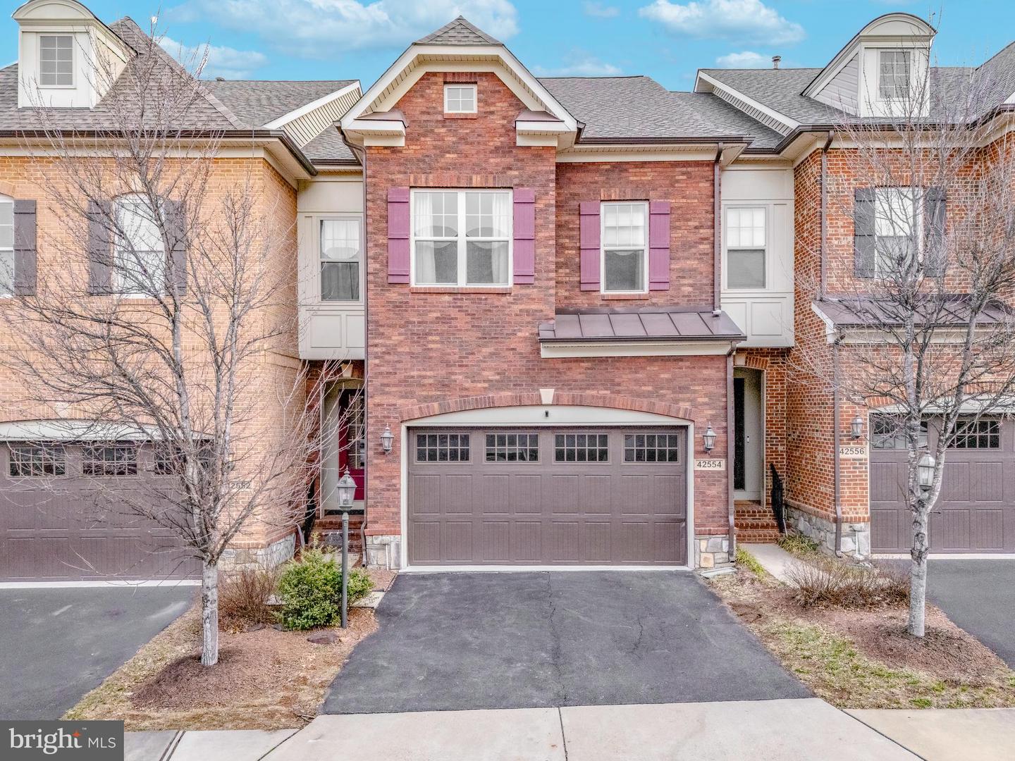 42554 DREAMWEAVER DR, BRAMBLETON, Virginia 20148, 3 Bedrooms Bedrooms, ,3 BathroomsBathrooms,Residential,For sale,42554 DREAMWEAVER DR,VALO2115872 MLS # VALO2115872