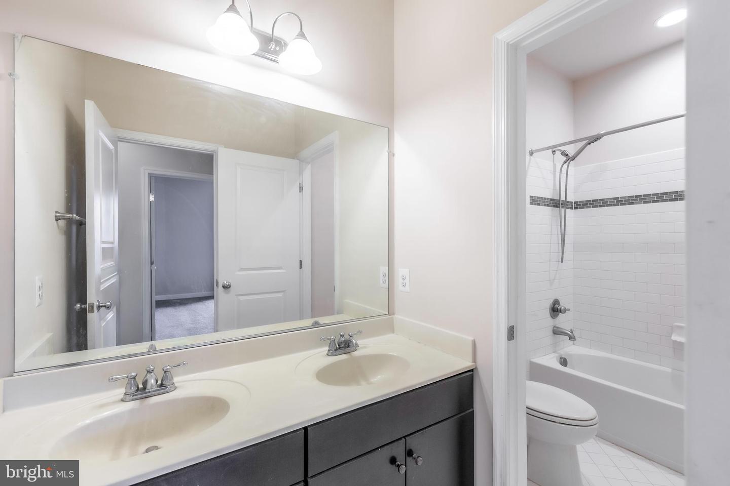 42554 DREAMWEAVER DR, BRAMBLETON, Virginia 20148, 3 Bedrooms Bedrooms, ,3 BathroomsBathrooms,Residential,For sale,42554 DREAMWEAVER DR,VALO2115872 MLS # VALO2115872