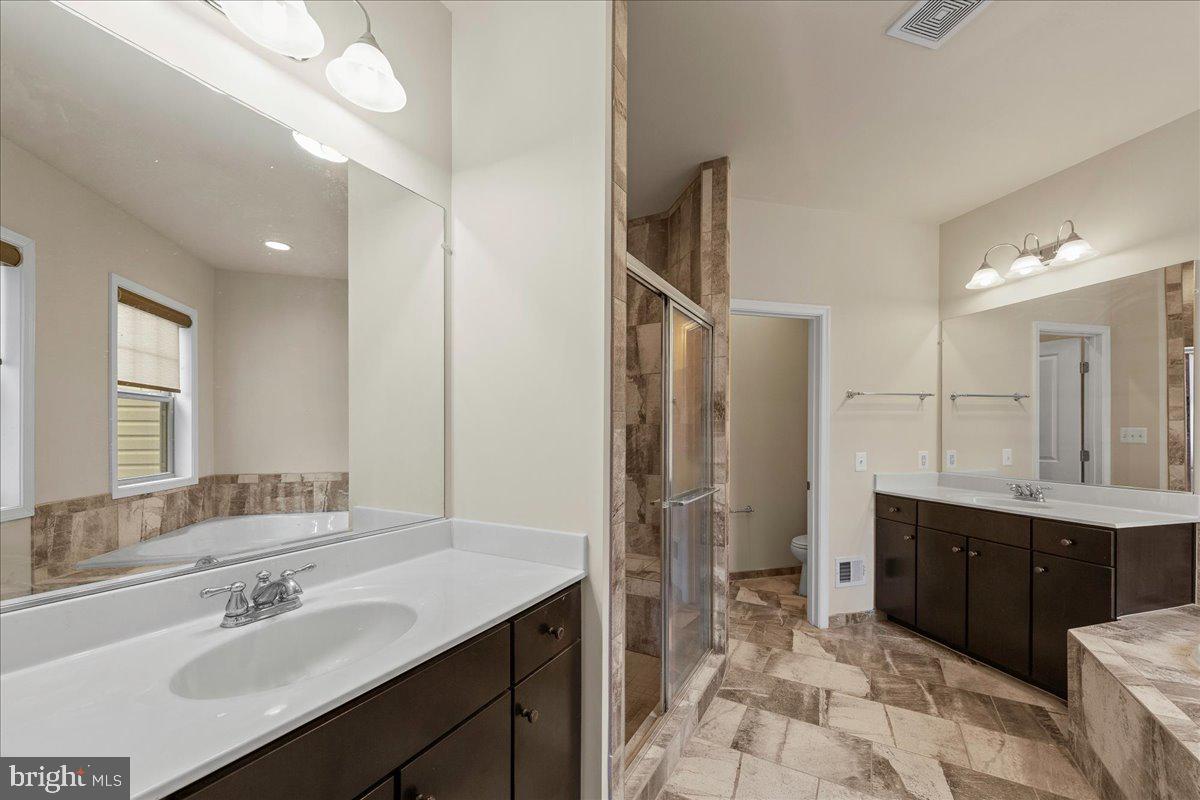 42554 DREAMWEAVER DR, BRAMBLETON, Virginia 20148, 3 Bedrooms Bedrooms, ,3 BathroomsBathrooms,Residential,For sale,42554 DREAMWEAVER DR,VALO2115872 MLS # VALO2115872