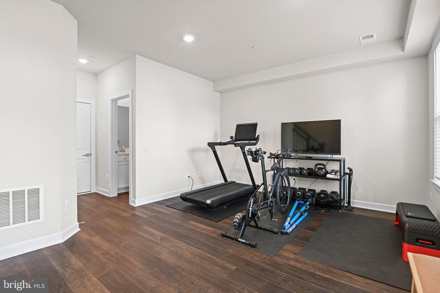 13007 HATTONTOWN SQ, HERNDON, Virginia 20171, 4 Bedrooms Bedrooms, ,3 BathroomsBathrooms,Residential,For sale,13007 HATTONTOWN SQ,VAFX2290980 MLS # VAFX2290980