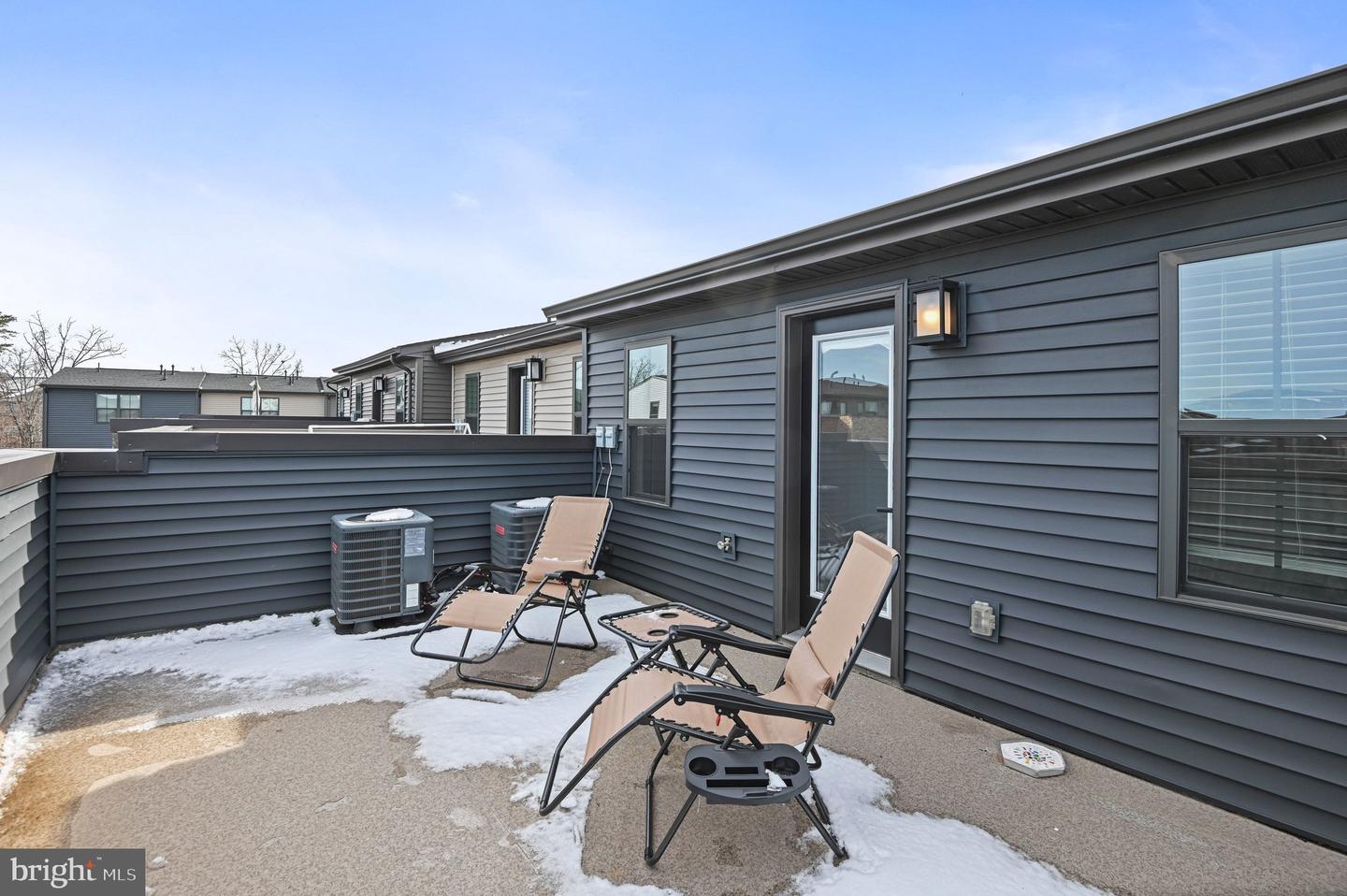 13007 HATTONTOWN SQ, HERNDON, Virginia 20171, 4 Bedrooms Bedrooms, ,3 BathroomsBathrooms,Residential,For sale,13007 HATTONTOWN SQ,VAFX2290980 MLS # VAFX2290980