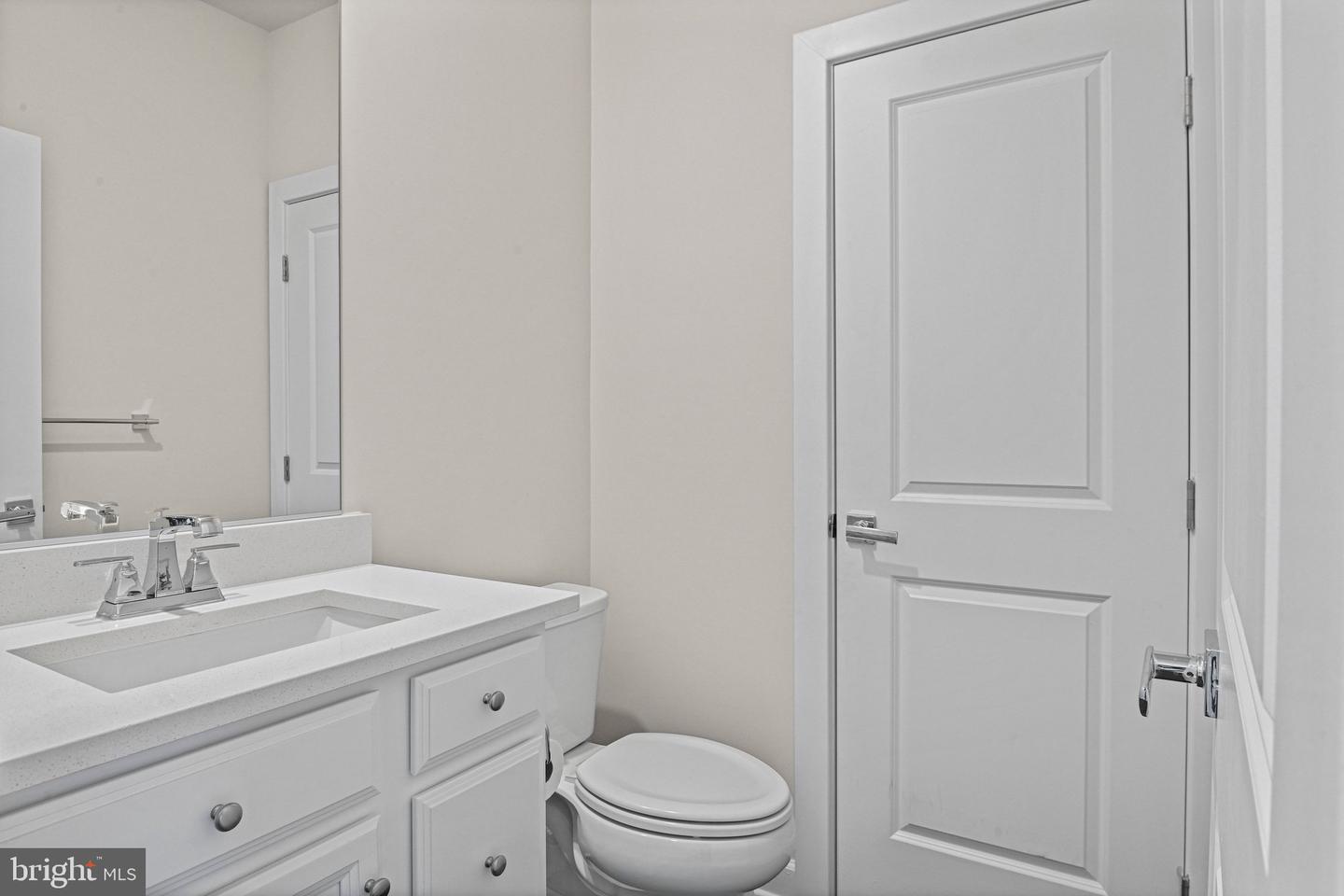 13007 HATTONTOWN SQ, HERNDON, Virginia 20171, 4 Bedrooms Bedrooms, ,3 BathroomsBathrooms,Residential,For sale,13007 HATTONTOWN SQ,VAFX2290980 MLS # VAFX2290980