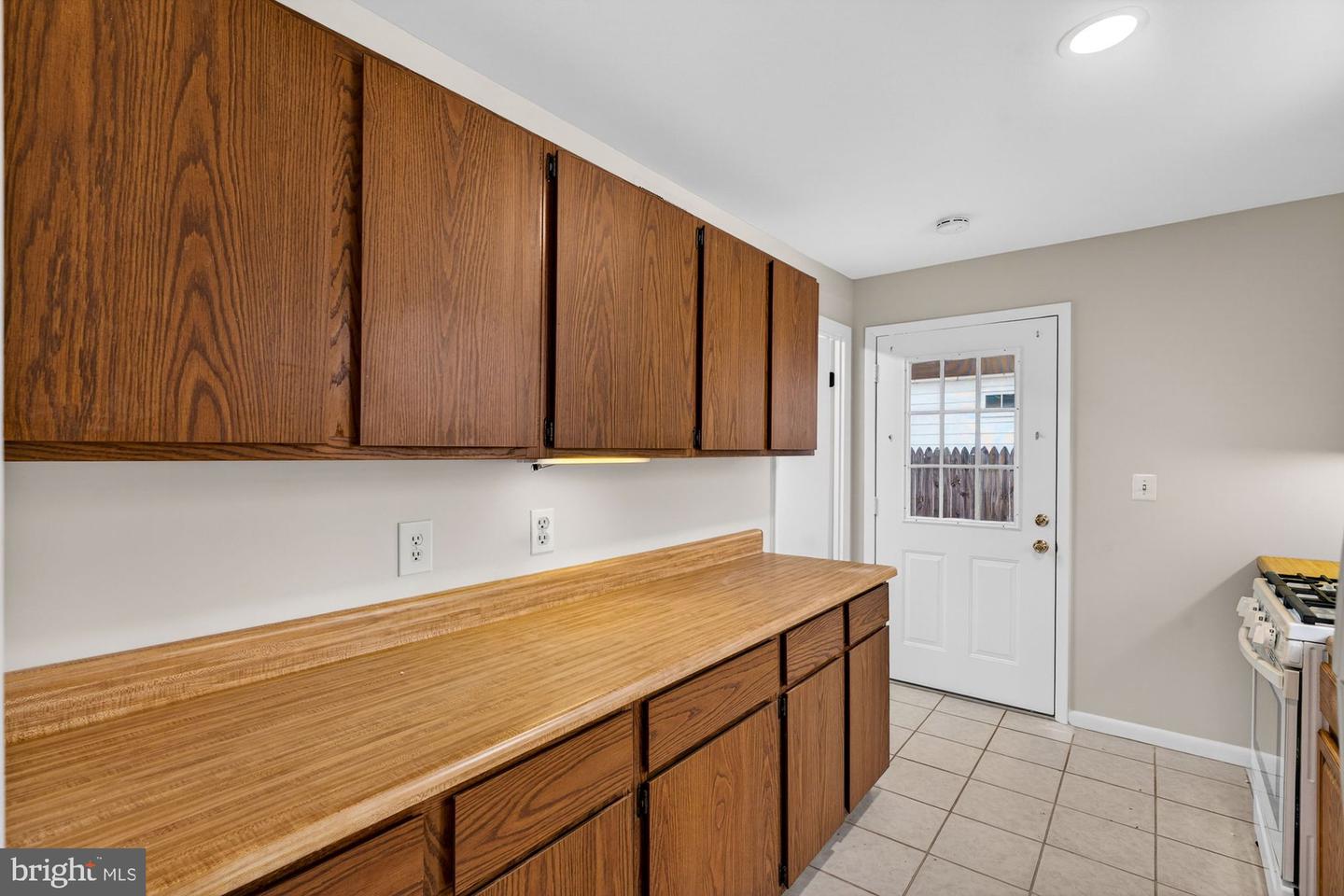 2950 ROSEMARY LN, FALLS CHURCH, Virginia 22042, 3 Bedrooms Bedrooms, ,1 BathroomBathrooms,Residential,For sale,2950 ROSEMARY LN,VAFX2290982 MLS # VAFX2290982