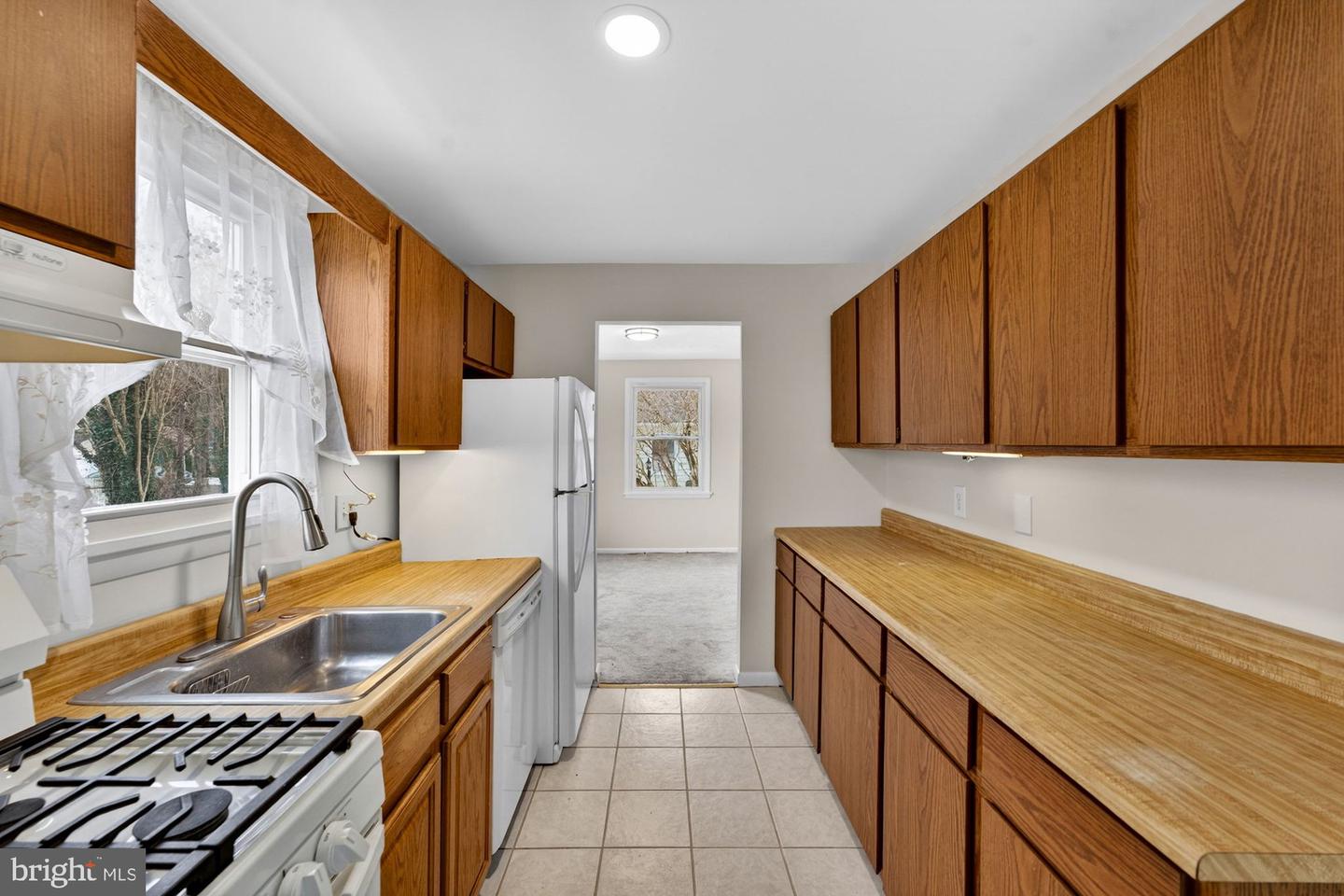 2950 ROSEMARY LN, FALLS CHURCH, Virginia 22042, 3 Bedrooms Bedrooms, ,1 BathroomBathrooms,Residential,For sale,2950 ROSEMARY LN,VAFX2290982 MLS # VAFX2290982