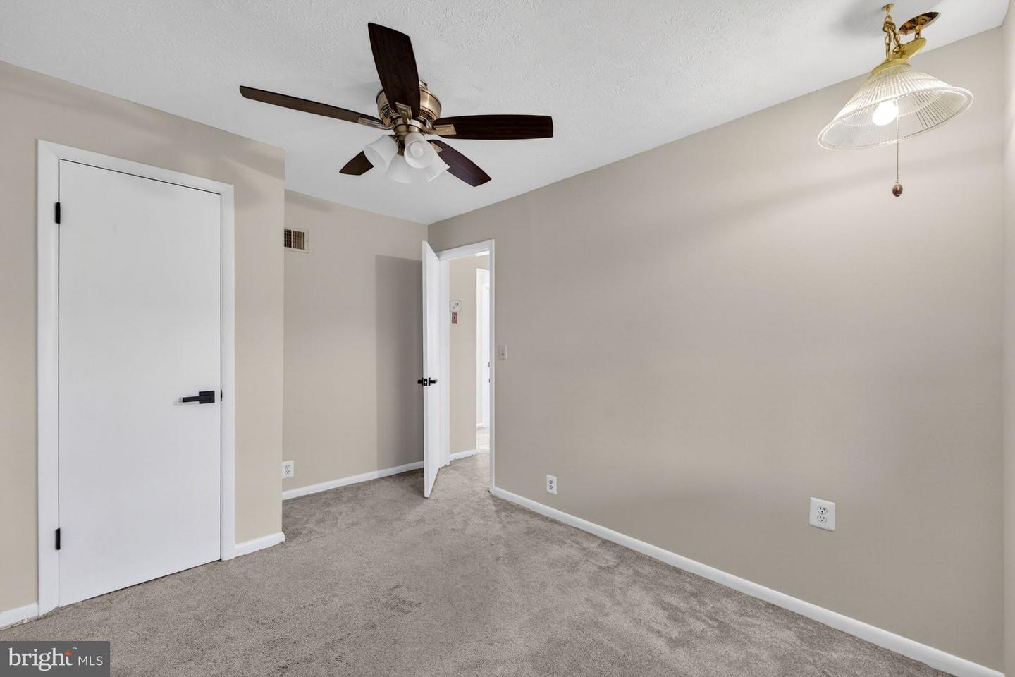 2950 ROSEMARY LN, FALLS CHURCH, Virginia 22042, 3 Bedrooms Bedrooms, ,1 BathroomBathrooms,Residential,For sale,2950 ROSEMARY LN,VAFX2290982 MLS # VAFX2290982