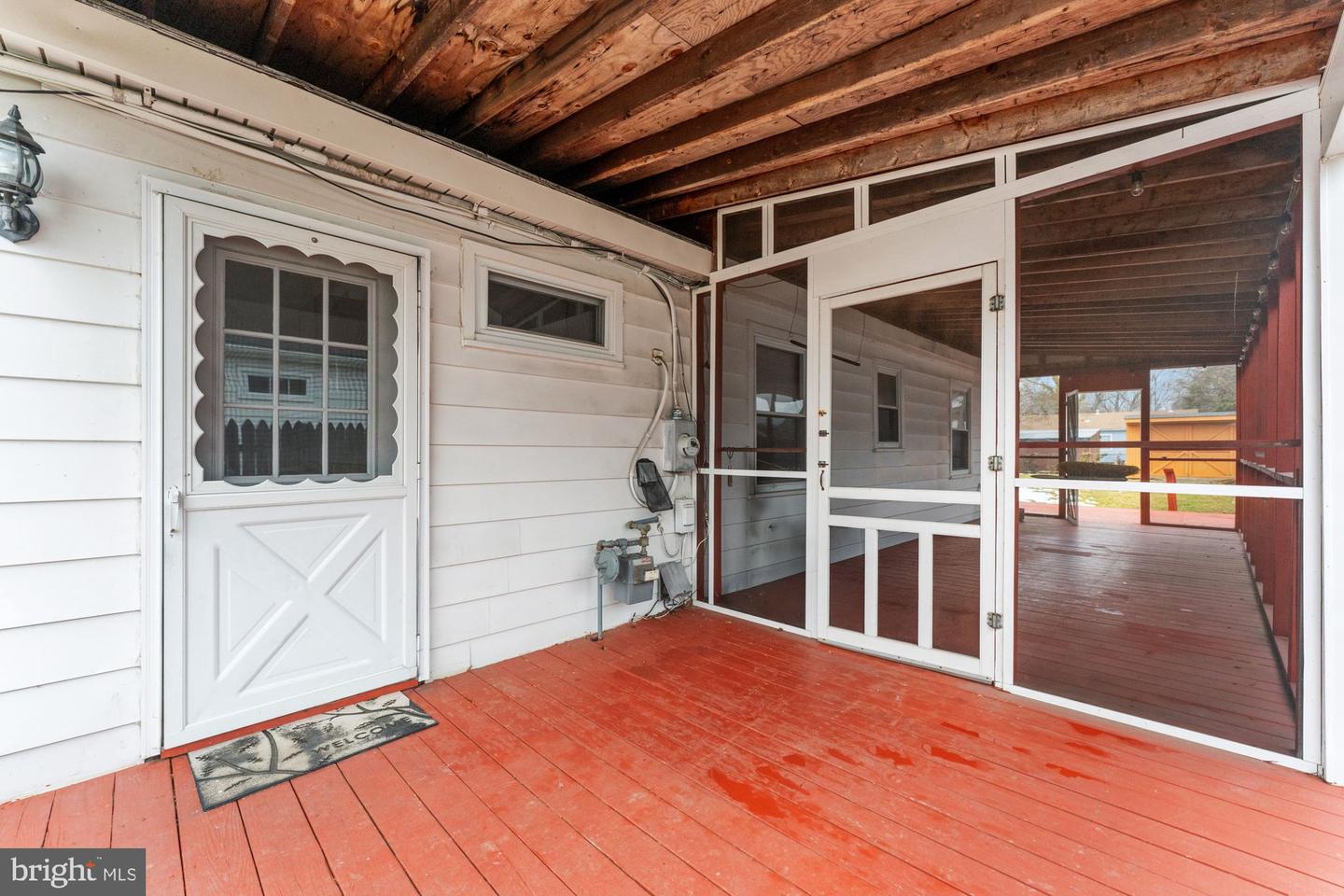 2950 ROSEMARY LN, FALLS CHURCH, Virginia 22042, 3 Bedrooms Bedrooms, ,1 BathroomBathrooms,Residential,For sale,2950 ROSEMARY LN,VAFX2290982 MLS # VAFX2290982