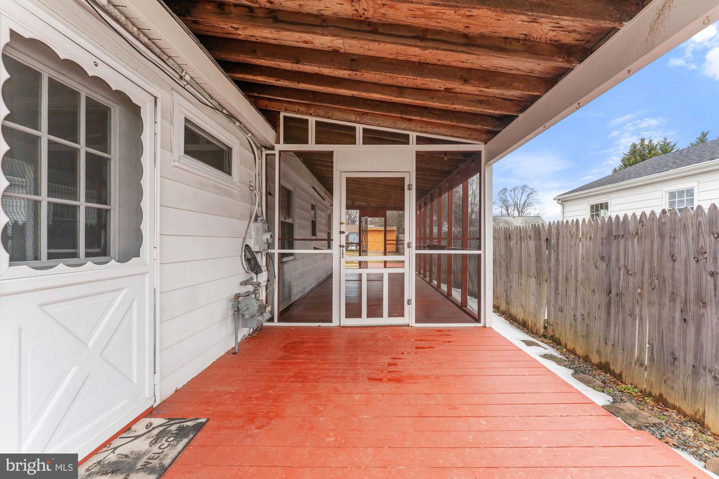 2950 ROSEMARY LN, FALLS CHURCH, Virginia 22042, 3 Bedrooms Bedrooms, ,1 BathroomBathrooms,Residential,For sale,2950 ROSEMARY LN,VAFX2290982 MLS # VAFX2290982