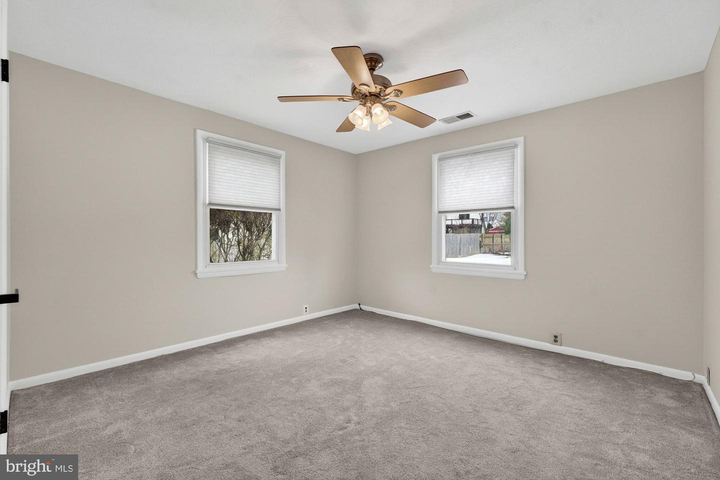 2950 ROSEMARY LN, FALLS CHURCH, Virginia 22042, 3 Bedrooms Bedrooms, ,1 BathroomBathrooms,Residential,For sale,2950 ROSEMARY LN,VAFX2290982 MLS # VAFX2290982