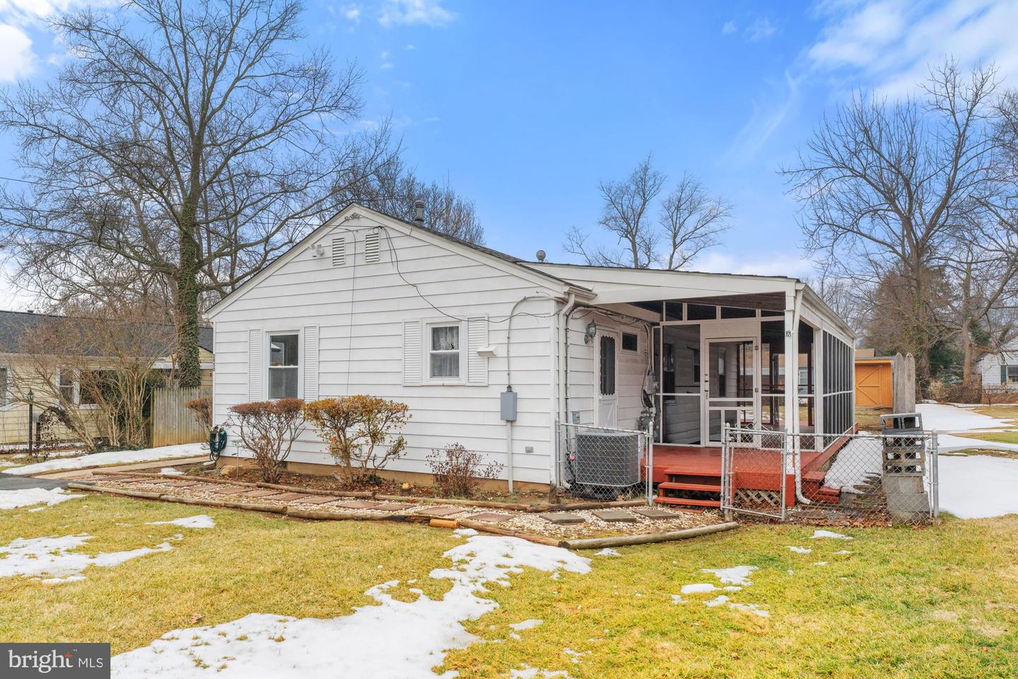 2950 ROSEMARY LN, FALLS CHURCH, Virginia 22042, 3 Bedrooms Bedrooms, ,1 BathroomBathrooms,Residential,For sale,2950 ROSEMARY LN,VAFX2290982 MLS # VAFX2290982