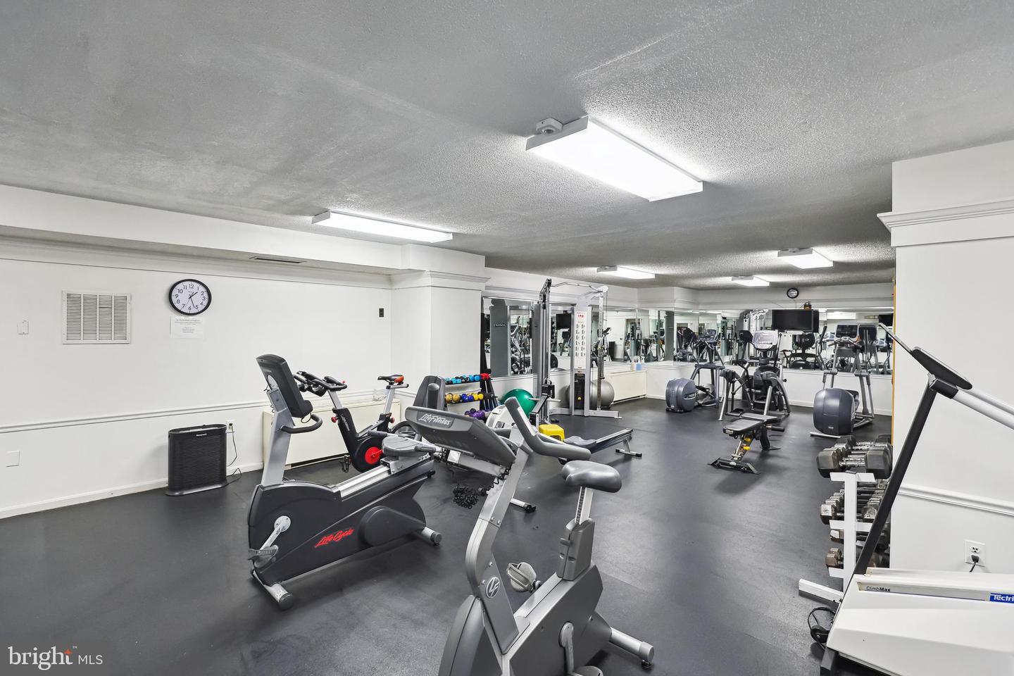 3001 VEAZEY TER NW #1228, WASHINGTON, District Of Columbia 20008, ,1 BathroomBathrooms,Residential,For sale,3001 VEAZEY TER NW #1228,DCDC2246064 MLS # DCDC2246064