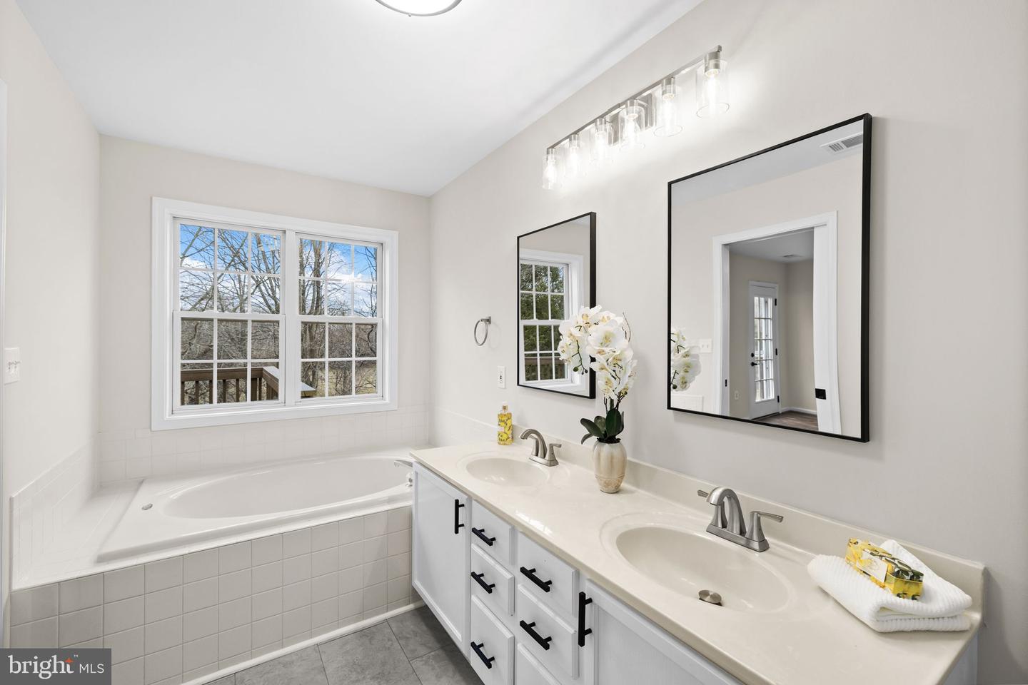 7422 N KATIE DR, FREDERICKSBURG, Virginia 22407, 4 Bedrooms Bedrooms, ,3 BathroomsBathrooms,Residential,For sale,7422 N KATIE DR,VASP2039288 MLS # VASP2039288