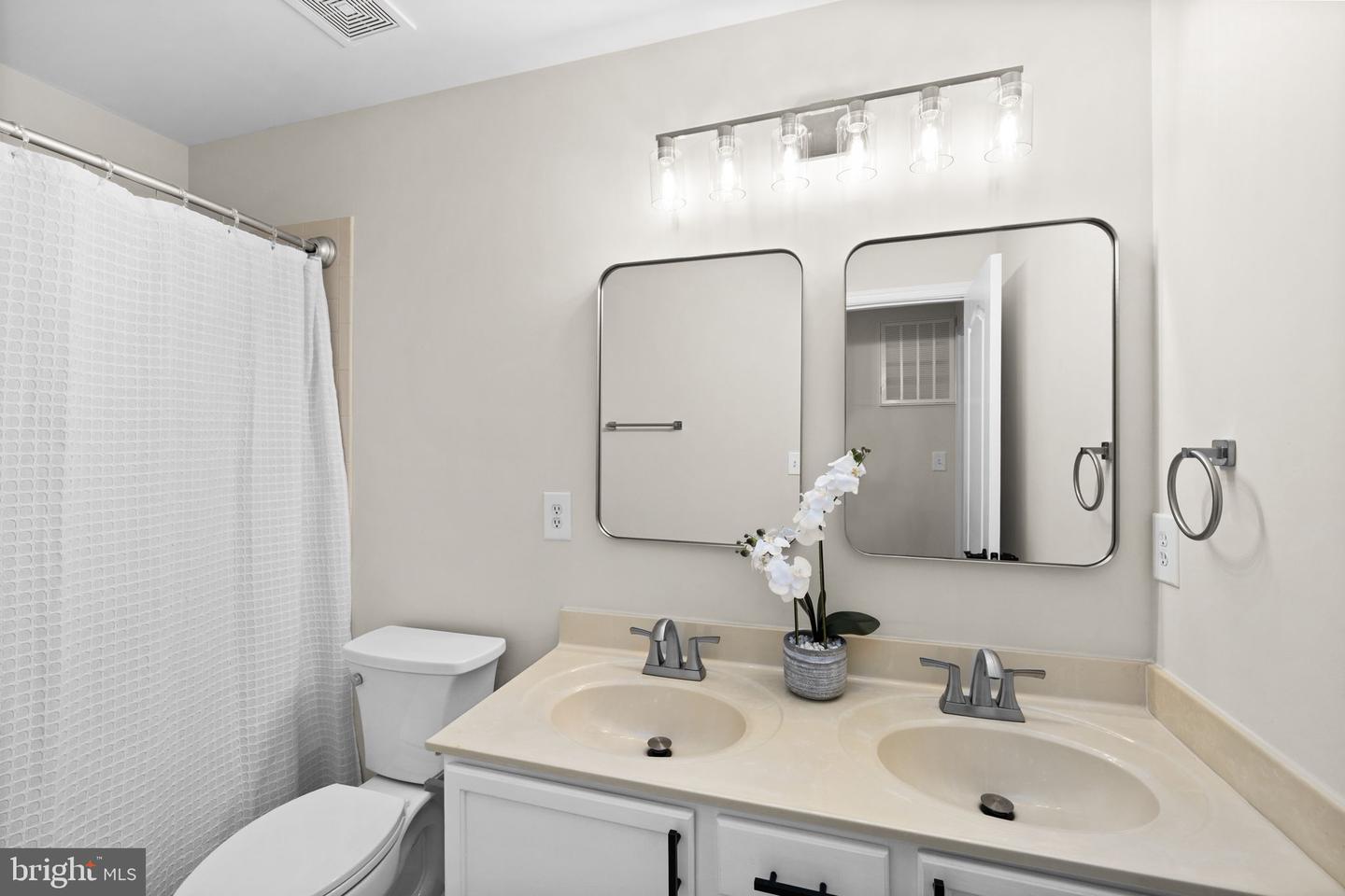 7422 N KATIE DR, FREDERICKSBURG, Virginia 22407, 4 Bedrooms Bedrooms, ,3 BathroomsBathrooms,Residential,For sale,7422 N KATIE DR,VASP2039288 MLS # VASP2039288