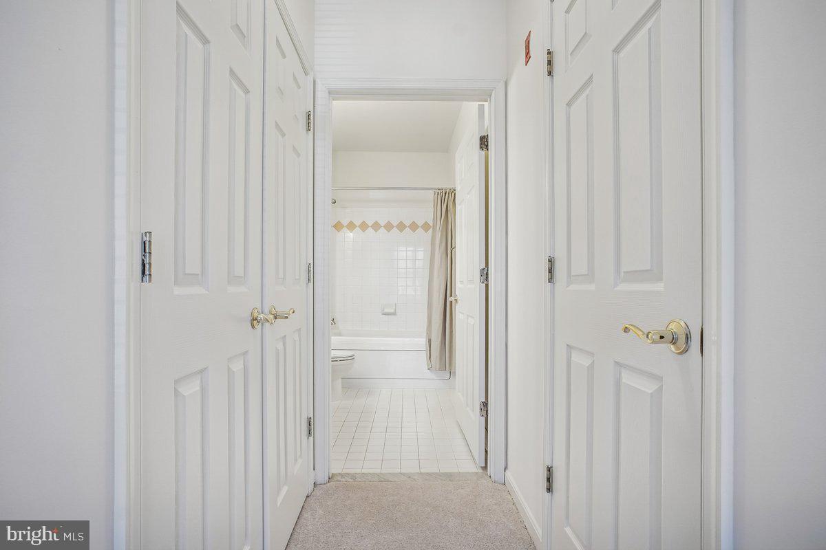 1851 STRATFORD PARK PL #109, RESTON, Virginia 20190, 2 Bedrooms Bedrooms, 4 Rooms Rooms,2 BathroomsBathrooms,Residential,For sale,1851 STRATFORD PARK PL #109,VAFX2291078 MLS # VAFX2291078