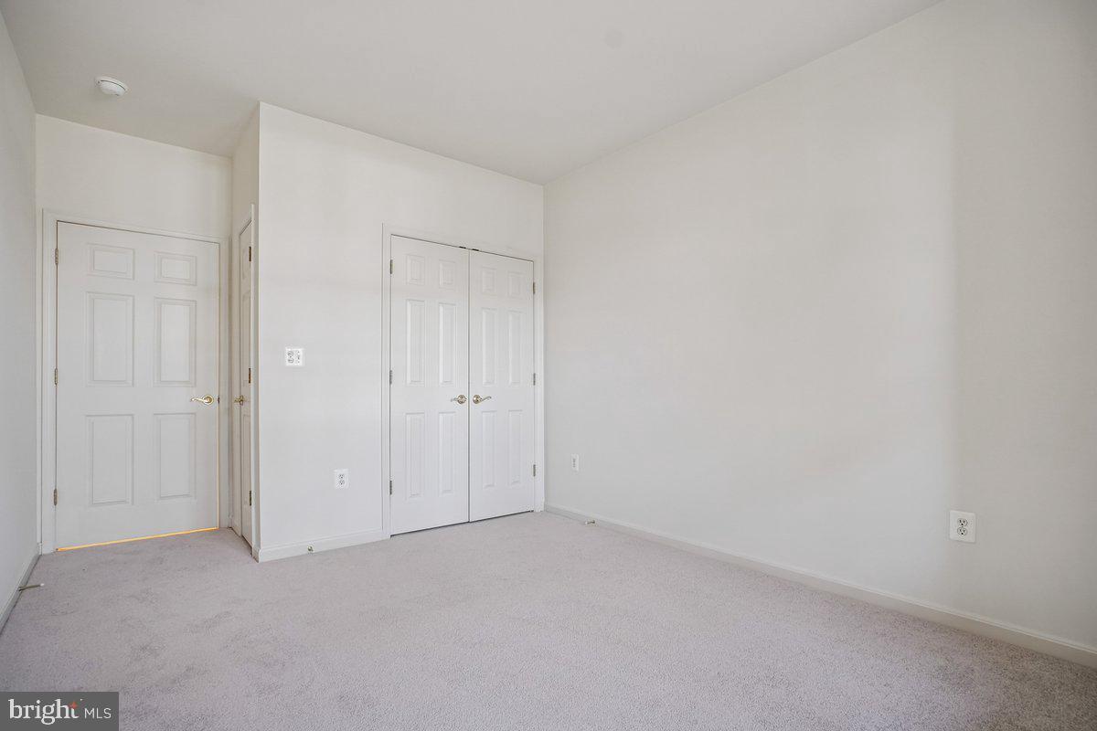 1851 STRATFORD PARK PL #109, RESTON, Virginia 20190, 2 Bedrooms Bedrooms, 4 Rooms Rooms,2 BathroomsBathrooms,Residential,For sale,1851 STRATFORD PARK PL #109,VAFX2291078 MLS # VAFX2291078