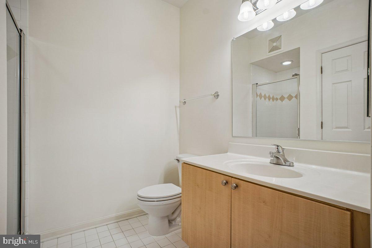 1851 STRATFORD PARK PL #109, RESTON, Virginia 20190, 2 Bedrooms Bedrooms, 4 Rooms Rooms,2 BathroomsBathrooms,Residential,For sale,1851 STRATFORD PARK PL #109,VAFX2291078 MLS # VAFX2291078