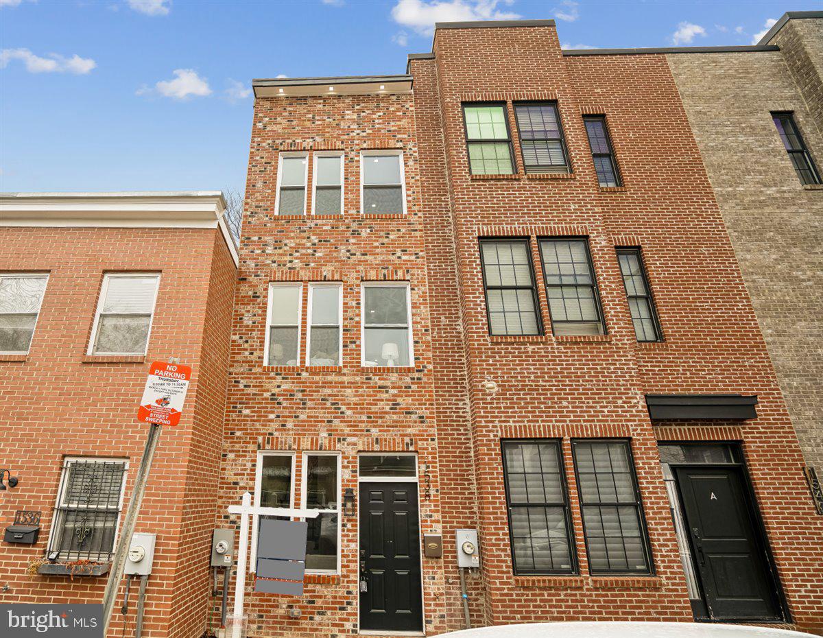1538 LEVIS ST NE, WASHINGTON, District Of Columbia 20002, 4 Bedrooms Bedrooms, ,2 BathroomsBathrooms,Residential,For sale,1538 LEVIS ST NE,DCDC2246282 MLS # DCDC2246282
