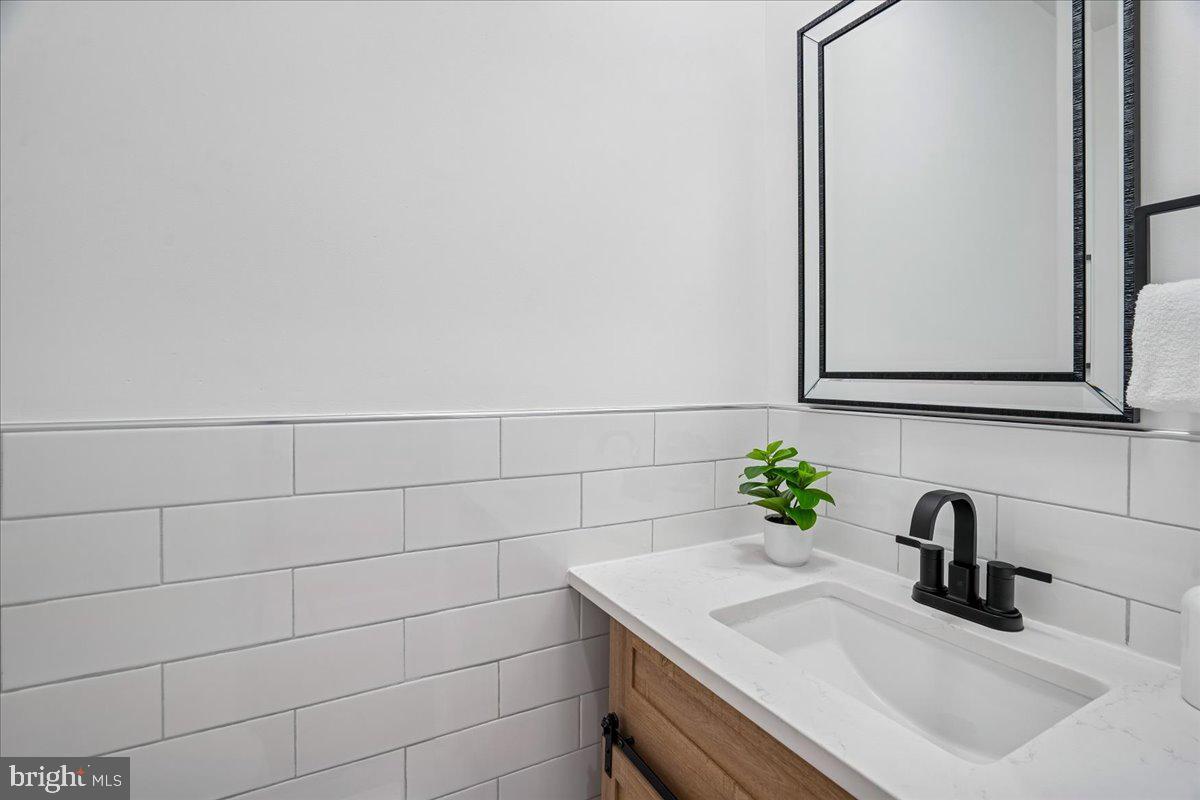 1538 LEVIS ST NE, WASHINGTON, District Of Columbia 20002, 4 Bedrooms Bedrooms, ,2 BathroomsBathrooms,Residential,For sale,1538 LEVIS ST NE,DCDC2246282 MLS # DCDC2246282 1538 LEVIS ST NE, WASHINGTON, District Of Columbia 20002, 4 Bedrooms Bedrooms, ,2 BathroomsBathrooms,Residential,For sale,1538 LEVIS ST NE,DCDC2246282 MLS # DCDC2246282