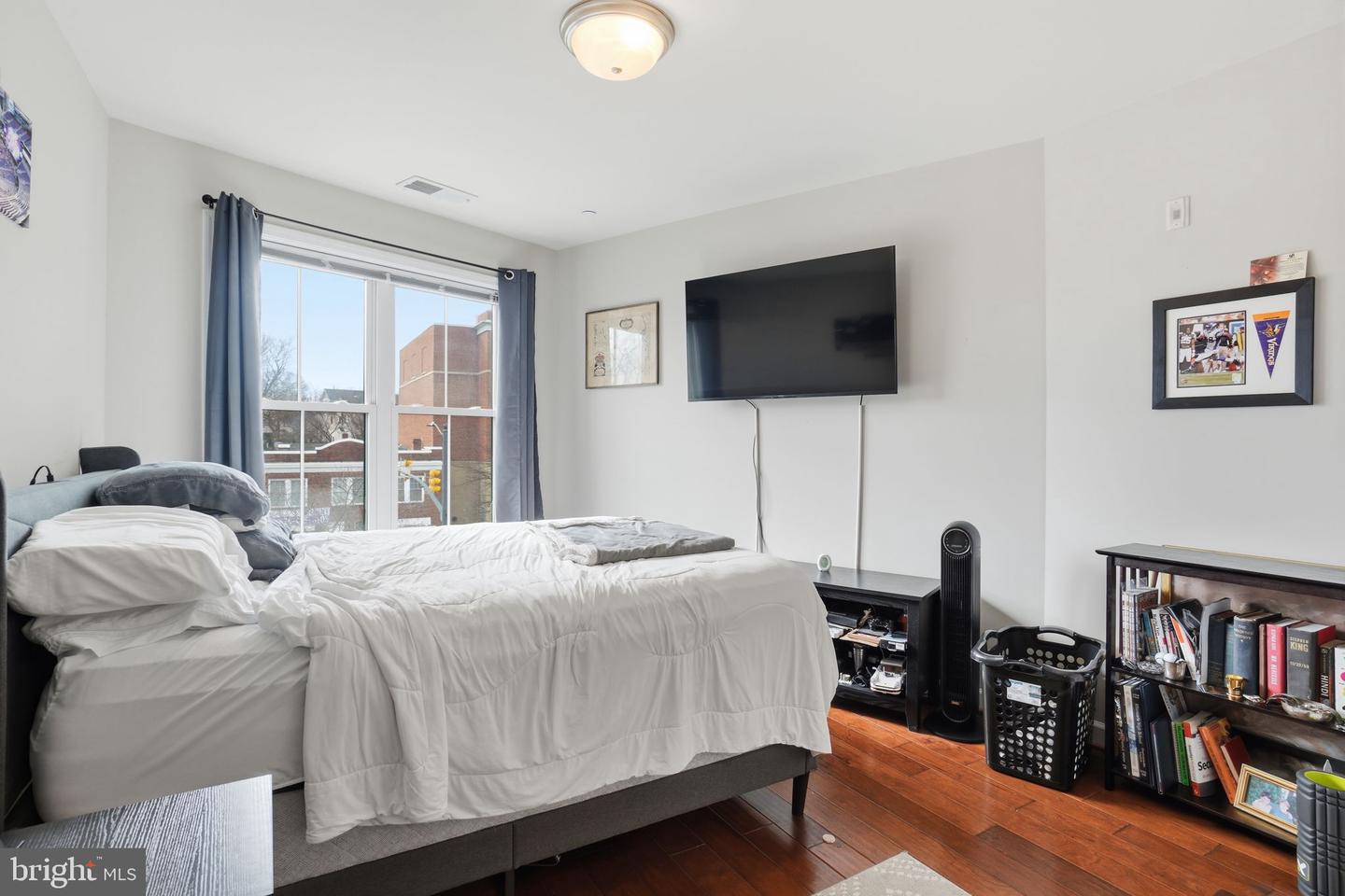 2101 N MONROE ST #201, ARLINGTON, Virginia 22207, 2 Bedrooms Bedrooms, ,2 BathroomsBathrooms,Residential,For sale,2101 N MONROE ST #201,VAAR2068922 MLS # VAAR2068922