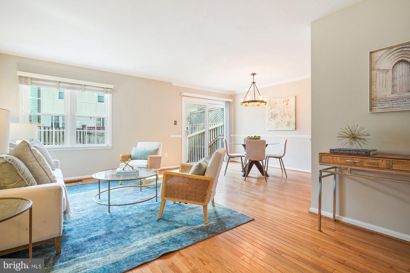 8826 SURVEYORS PL, SPRINGFIELD, Virginia 22152, 3 Bedrooms Bedrooms, ,2 BathroomsBathrooms,Residential,For sale,8826 SURVEYORS PL,VAFX2291214 MLS # VAFX2291214