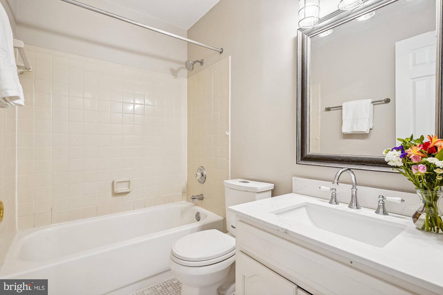 8826 SURVEYORS PL, SPRINGFIELD, Virginia 22152, 3 Bedrooms Bedrooms, ,2 BathroomsBathrooms,Residential,For sale,8826 SURVEYORS PL,VAFX2291214 MLS # VAFX2291214