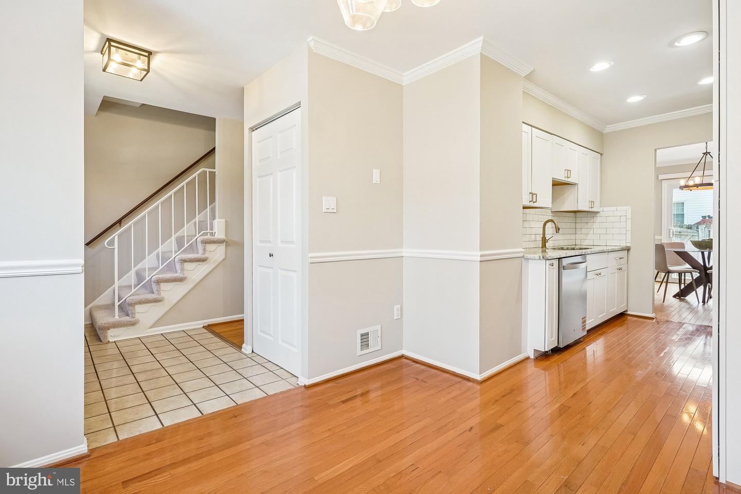 8826 SURVEYORS PL, SPRINGFIELD, Virginia 22152, 3 Bedrooms Bedrooms, ,2 BathroomsBathrooms,Residential,For sale,8826 SURVEYORS PL,VAFX2291214 MLS # VAFX2291214