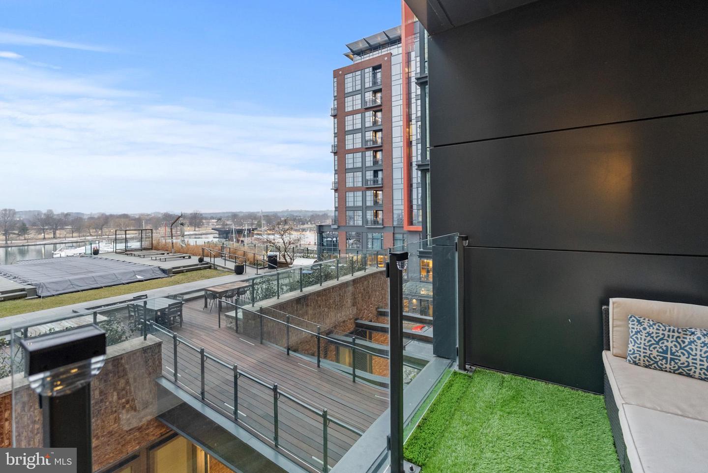 45 SUTTON SQ SW #403, WASHINGTON, District Of Columbia 20024, 3 Bedrooms Bedrooms, ,2 BathroomsBathrooms,Residential,For sale,45 SUTTON SQ SW #403,DCDC2246370 MLS # DCDC2246370