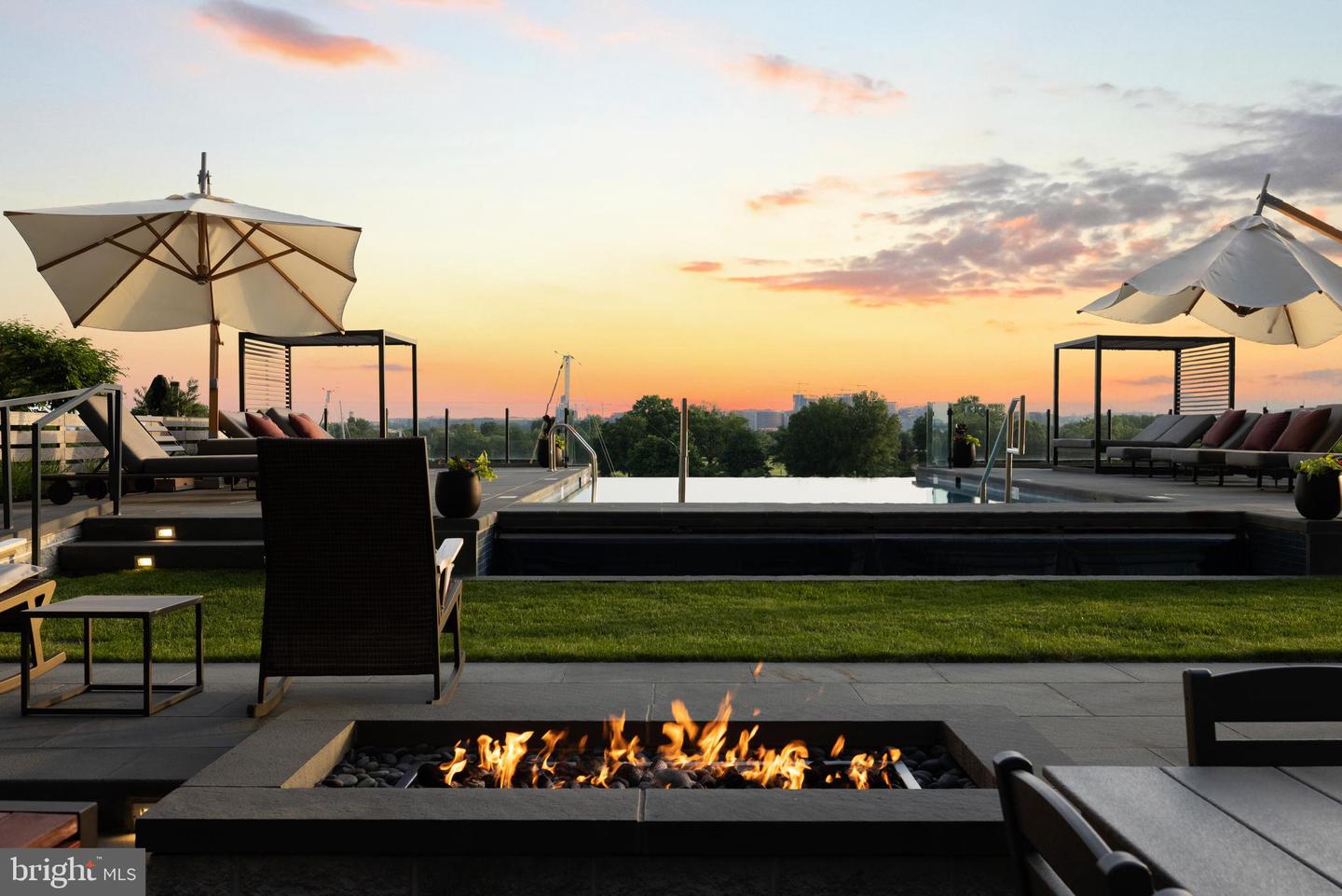 45 SUTTON SQ SW #403, WASHINGTON, District Of Columbia 20024, 3 Bedrooms Bedrooms, ,2 BathroomsBathrooms,Residential,For sale,45 SUTTON SQ SW #403,DCDC2246370 MLS # DCDC2246370