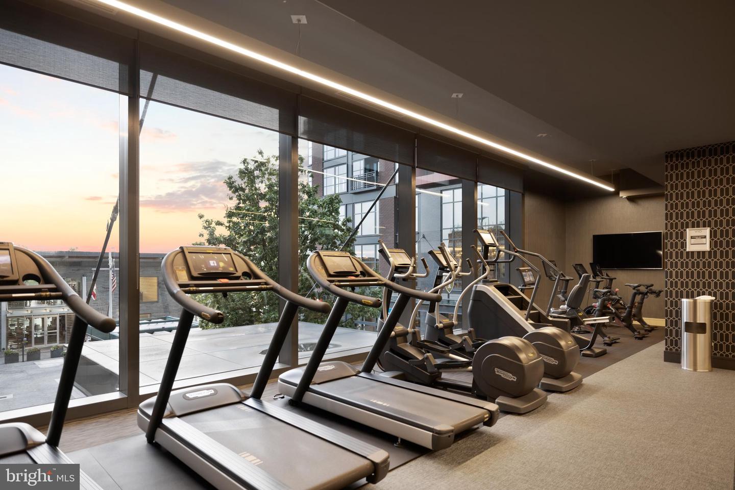 45 SUTTON SQ SW #403, WASHINGTON, District Of Columbia 20024, 3 Bedrooms Bedrooms, ,2 BathroomsBathrooms,Residential,For sale,45 SUTTON SQ SW #403,DCDC2246370 MLS # DCDC2246370