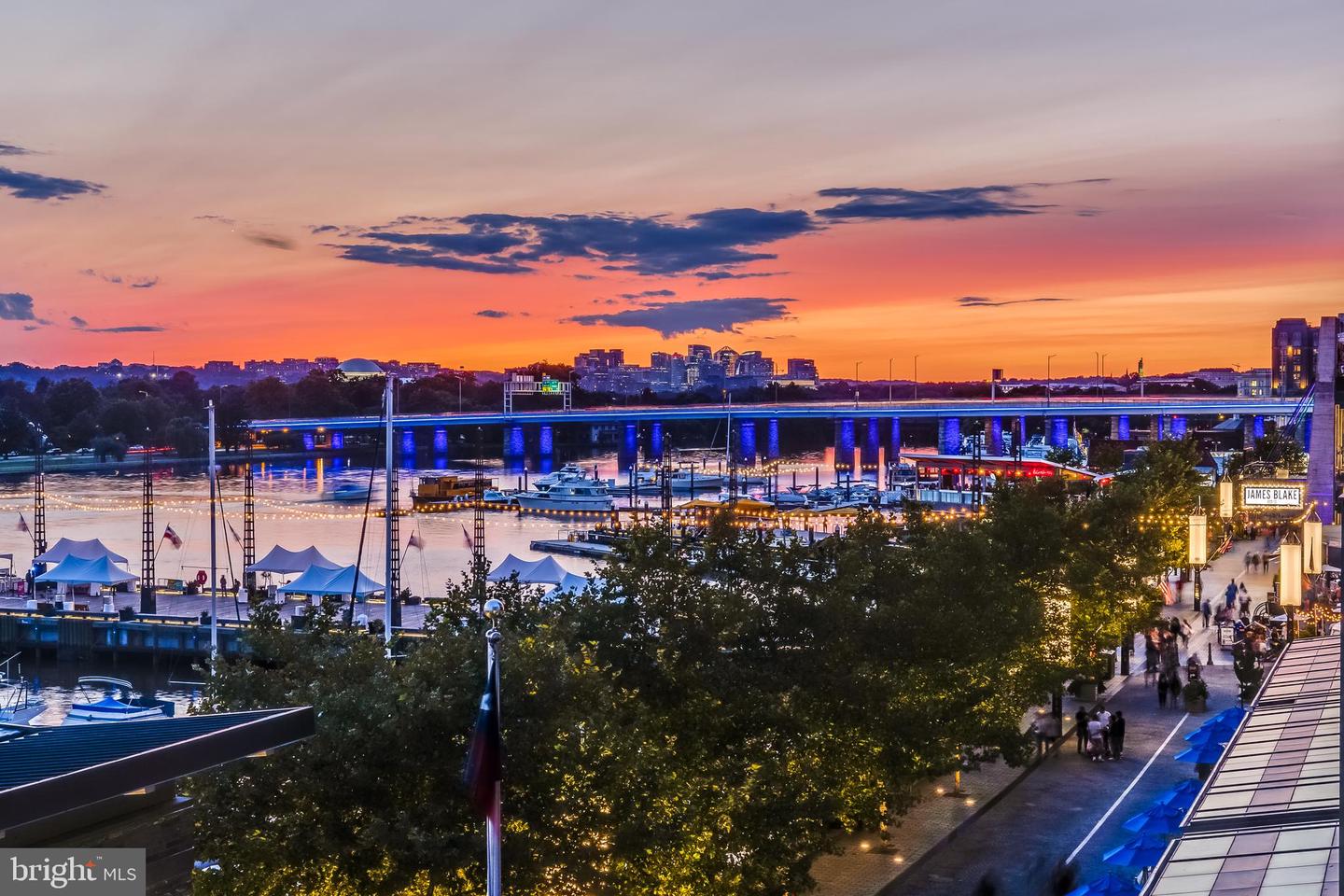 45 SUTTON SQ SW #403, WASHINGTON, District Of Columbia 20024, 3 Bedrooms Bedrooms, ,2 BathroomsBathrooms,Residential,For sale,45 SUTTON SQ SW #403,DCDC2246370 MLS # DCDC2246370