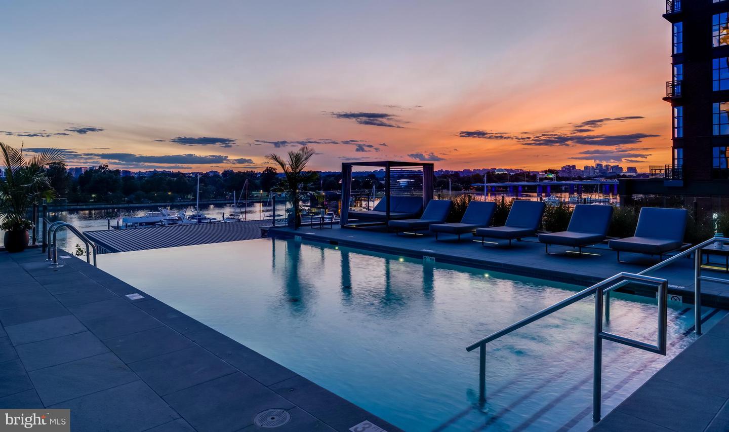 45 SUTTON SQ SW #403, WASHINGTON, District Of Columbia 20024, 3 Bedrooms Bedrooms, ,2 BathroomsBathrooms,Residential,For sale,45 SUTTON SQ SW #403,DCDC2246370 MLS # DCDC2246370