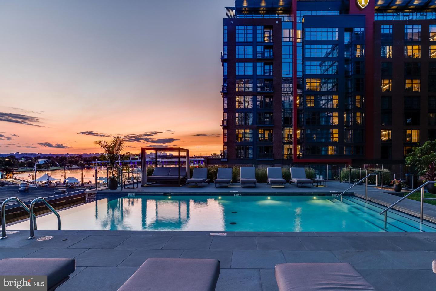 45 SUTTON SQ SW #403, WASHINGTON, District Of Columbia 20024, 3 Bedrooms Bedrooms, ,2 BathroomsBathrooms,Residential,For sale,45 SUTTON SQ SW #403,DCDC2246370 MLS # DCDC2246370