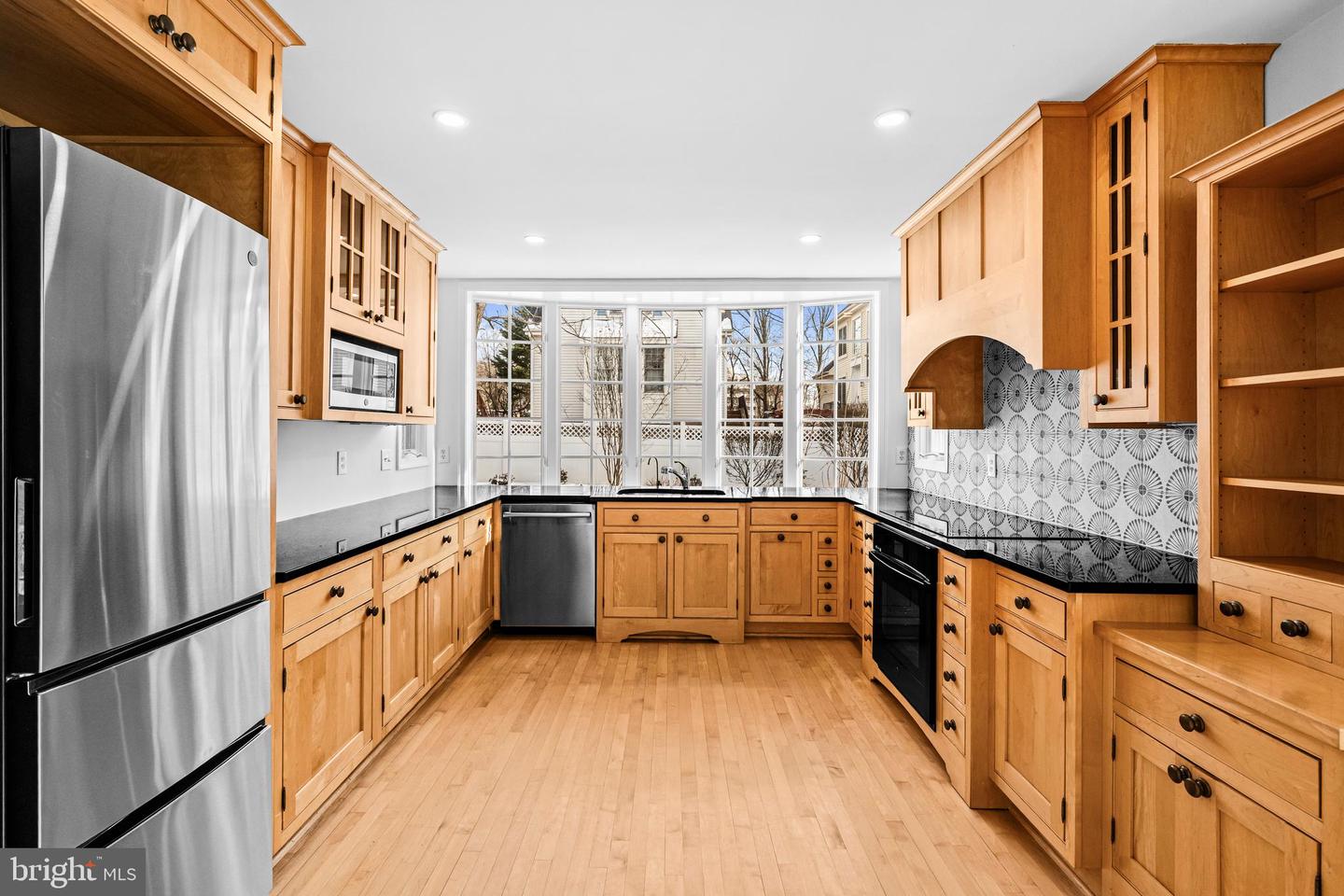 6909 CHELSEA RD, MCLEAN, Virginia 22101, 4 Bedrooms Bedrooms, ,4 BathroomsBathrooms,Residential,For sale,6909 CHELSEA RD,VAFX2291272 MLS # VAFX2291272