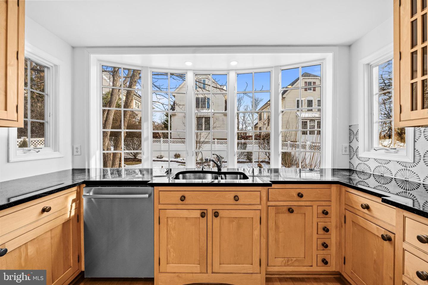 6909 CHELSEA RD, MCLEAN, Virginia 22101, 4 Bedrooms Bedrooms, ,4 BathroomsBathrooms,Residential,For sale,6909 CHELSEA RD,VAFX2291272 MLS # VAFX2291272