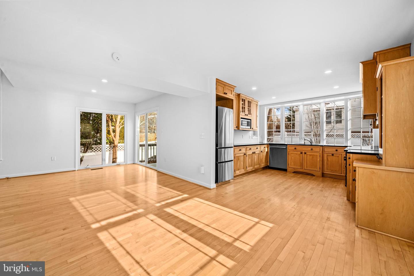 6909 CHELSEA RD, MCLEAN, Virginia 22101, 4 Bedrooms Bedrooms, ,4 BathroomsBathrooms,Residential,For sale,6909 CHELSEA RD,VAFX2291272 MLS # VAFX2291272