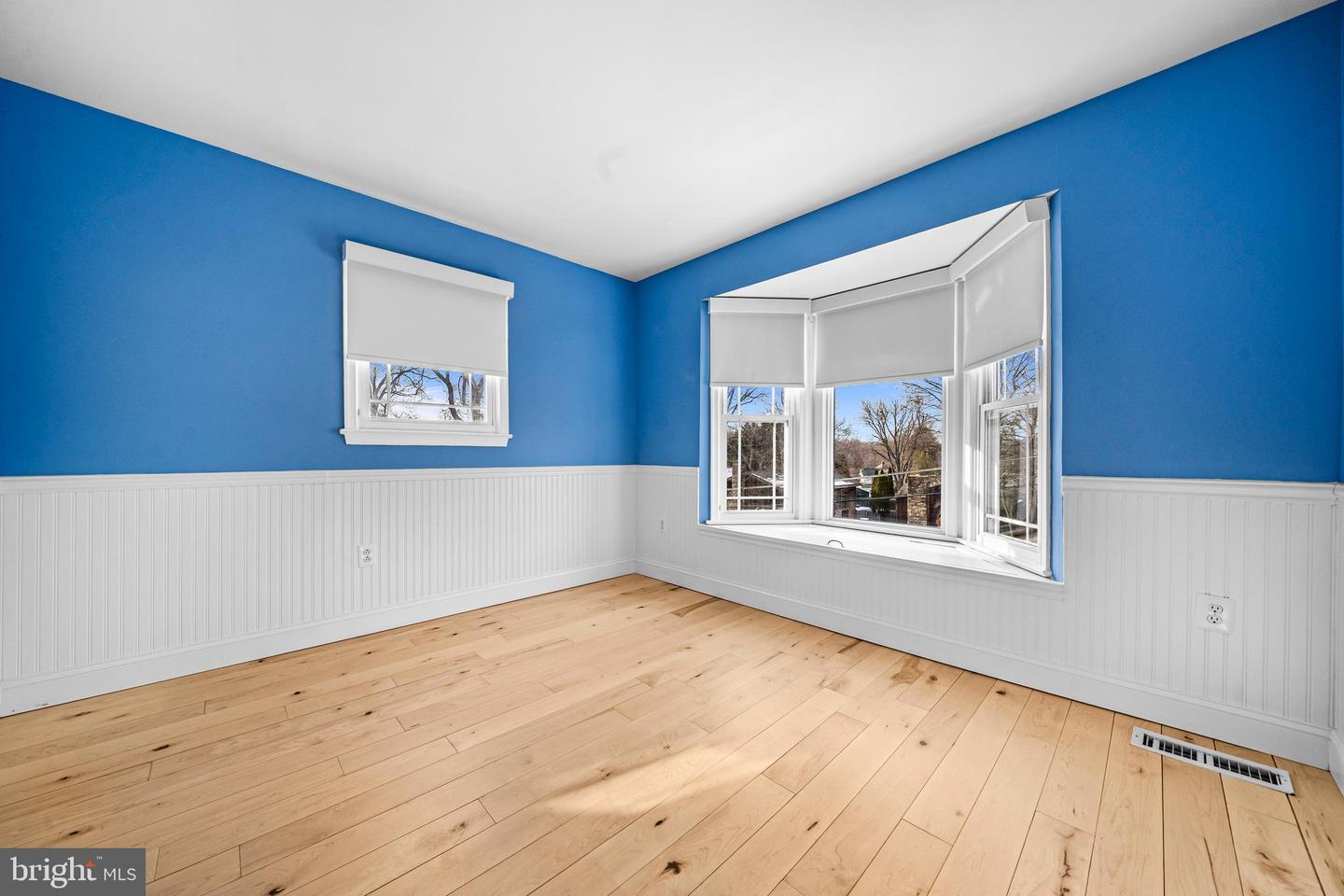 6909 CHELSEA RD, MCLEAN, Virginia 22101, 4 Bedrooms Bedrooms, ,4 BathroomsBathrooms,Residential,For sale,6909 CHELSEA RD,VAFX2291272 MLS # VAFX2291272